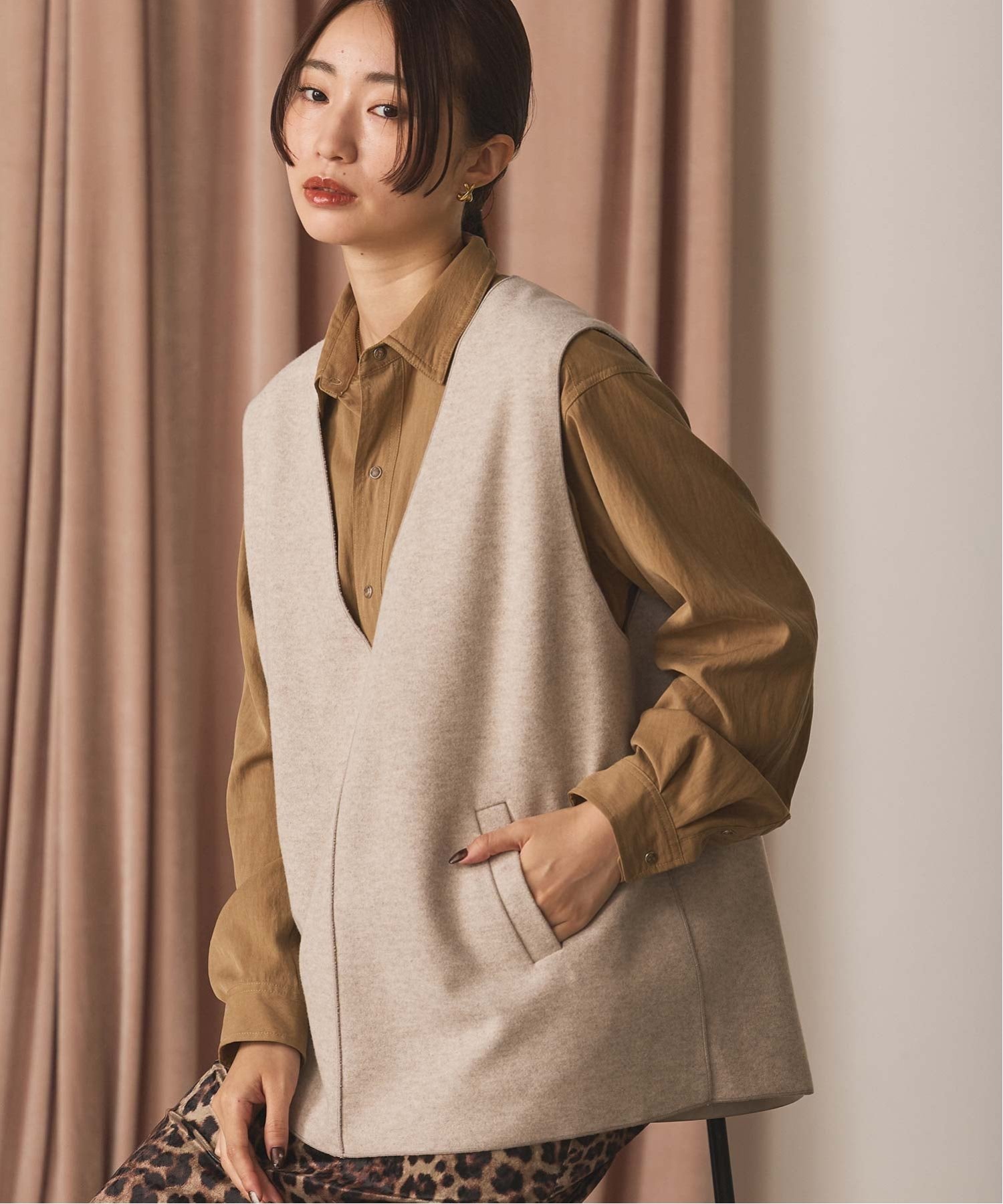 Gready Brilliant WフェイスVネックニットベスト グレディブリリアン トップス ベスト・ジレ グレー ベ..