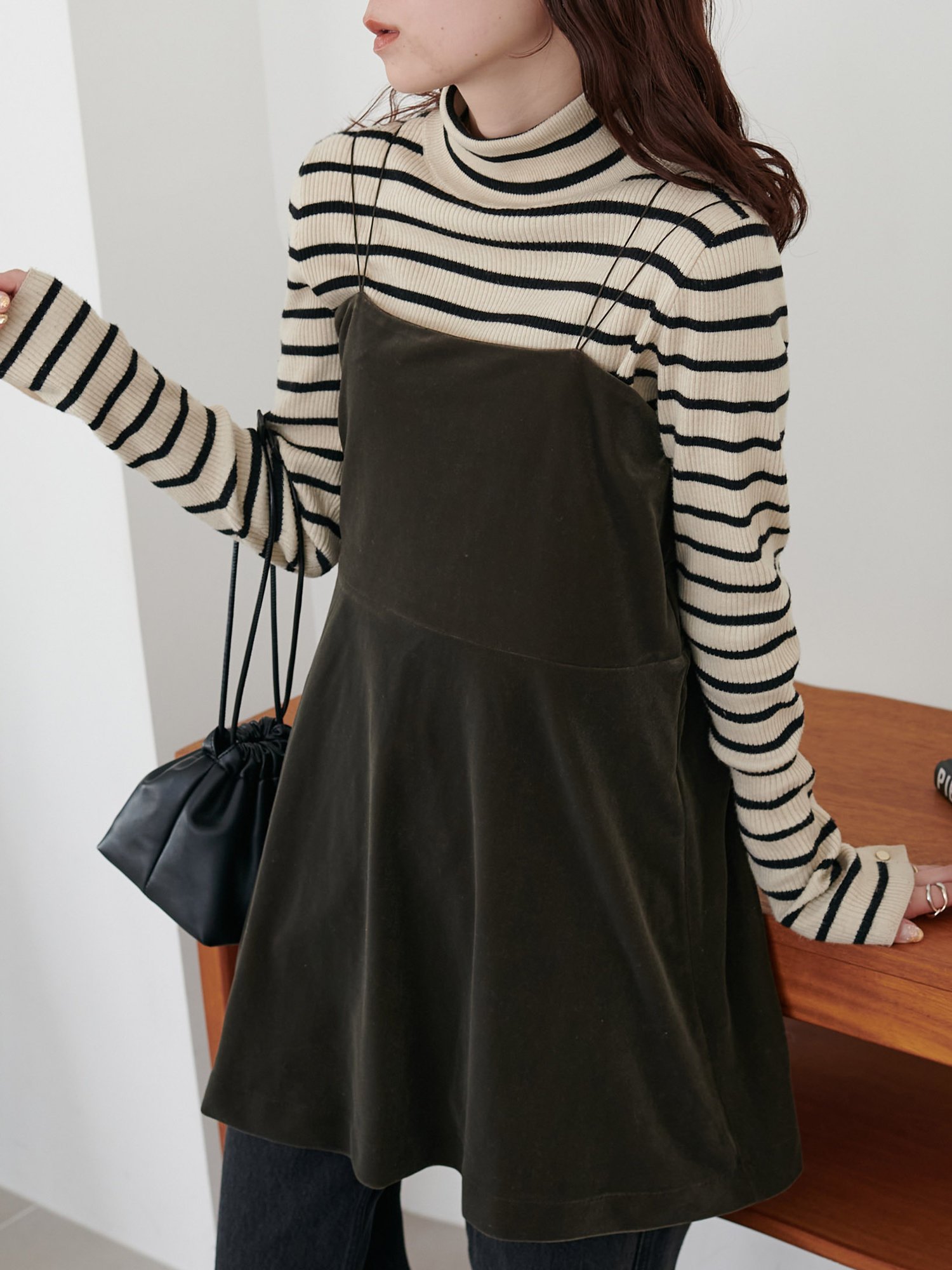 Discoat 【高見え・上品】ベロアキャミチュニック ディスコート トップス カットソー・Tシャツ カーキ ブラック【送料無料】のサムネイル