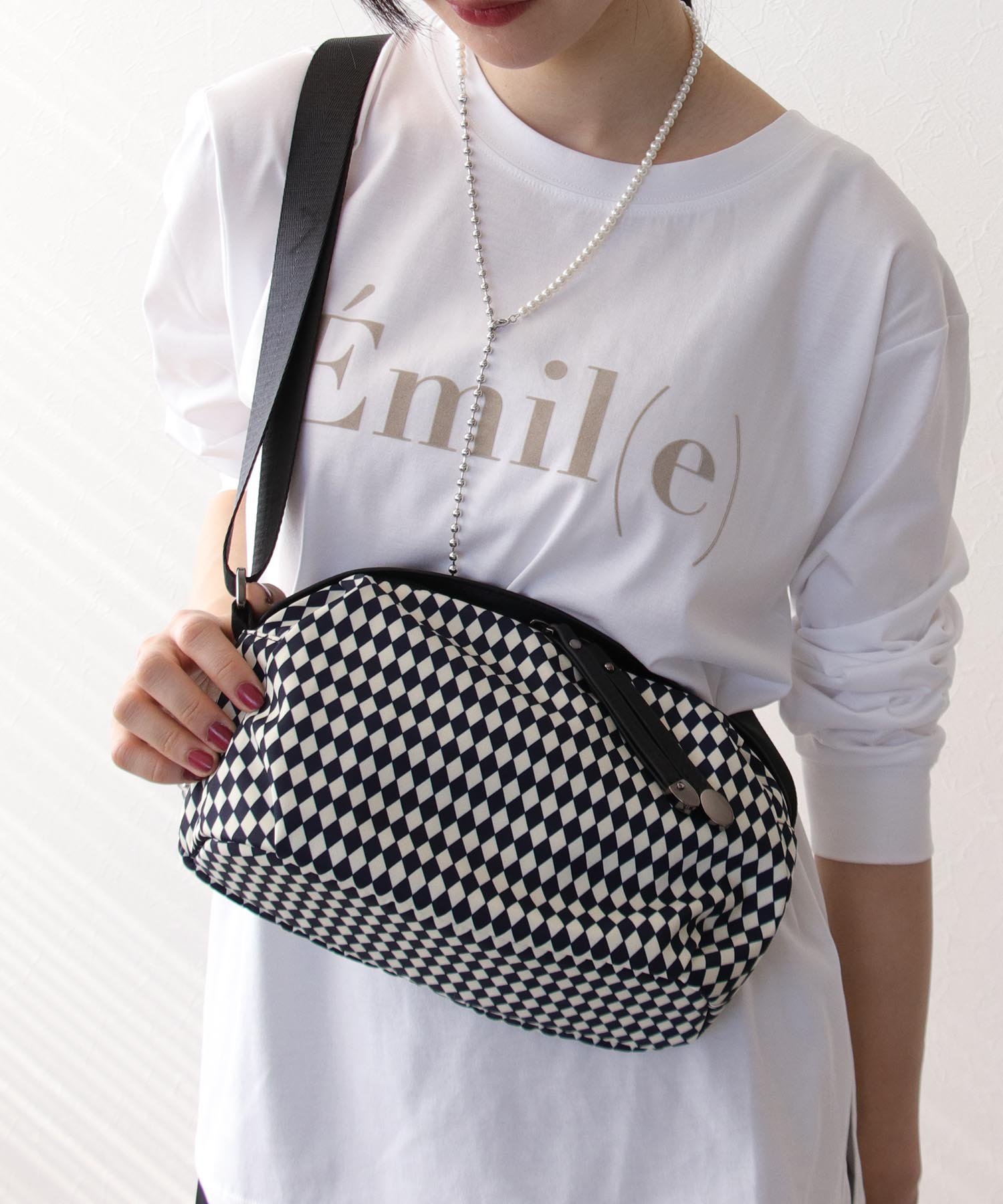 【SALE／50%OFF】Three Four Time Three Four Time/ラインナイロンショルダーバッグ スリーフォータイム バッグ ショルダーバッグ ブラック【送料無料】のサムネイル