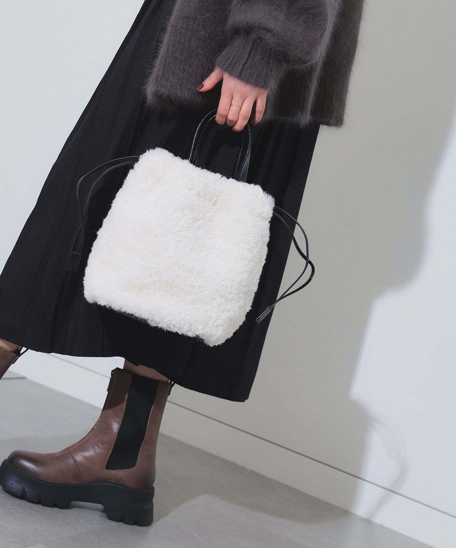 【SALE／60%OFF】Ray BEAMS リバーシブル ボア バッグ ビームス アウトレット バッグ ハンドバッグ グリーン ホワイト