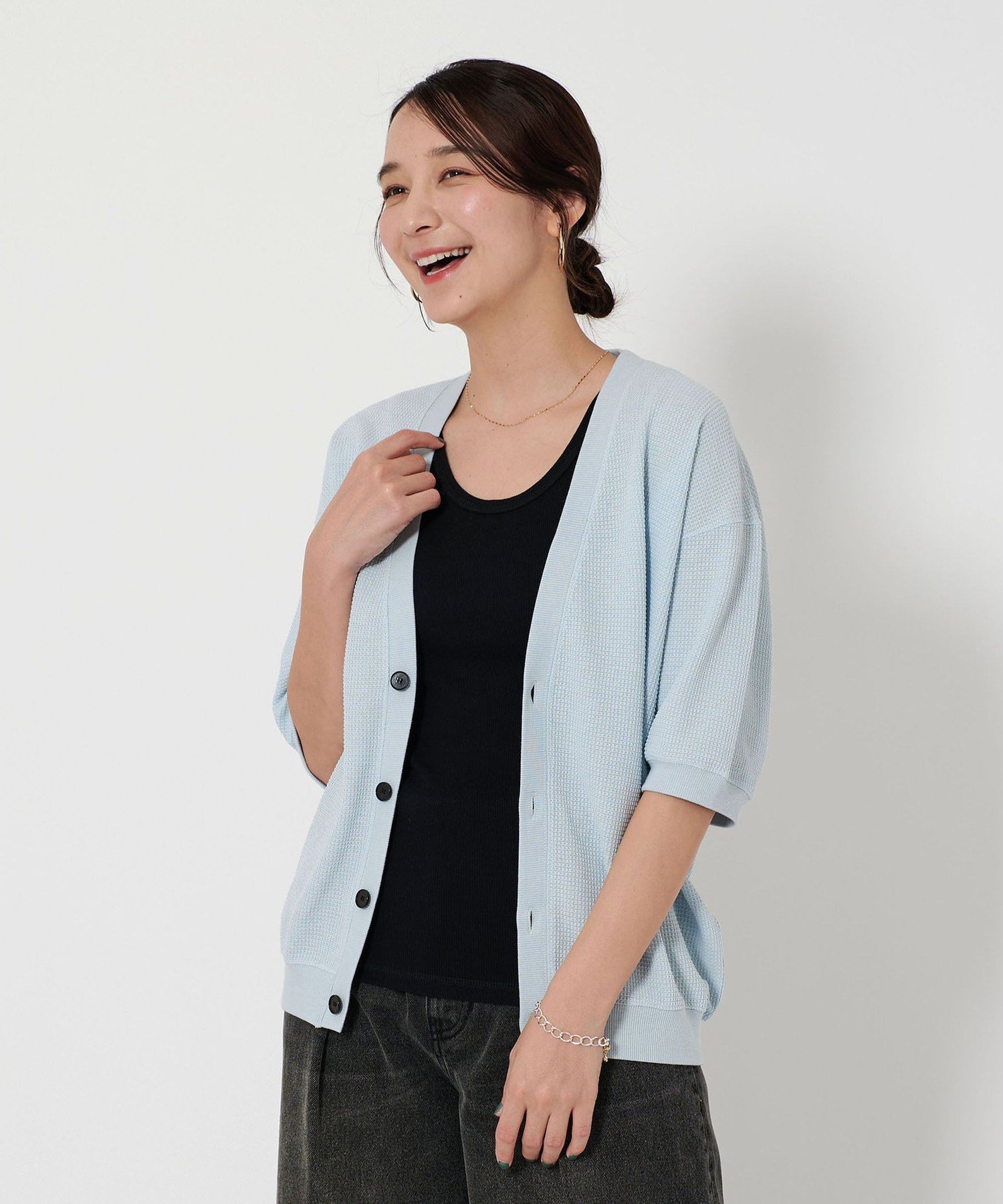【SALE／50%OFF】BEAUTY&YOUTH UNITED ARROWS グリッド エアーワッフル ハーフスリーブ Vカーディガン ユナイテッドアローズ アウトレット トップス カーディガン ホワイト ブラック ブルー