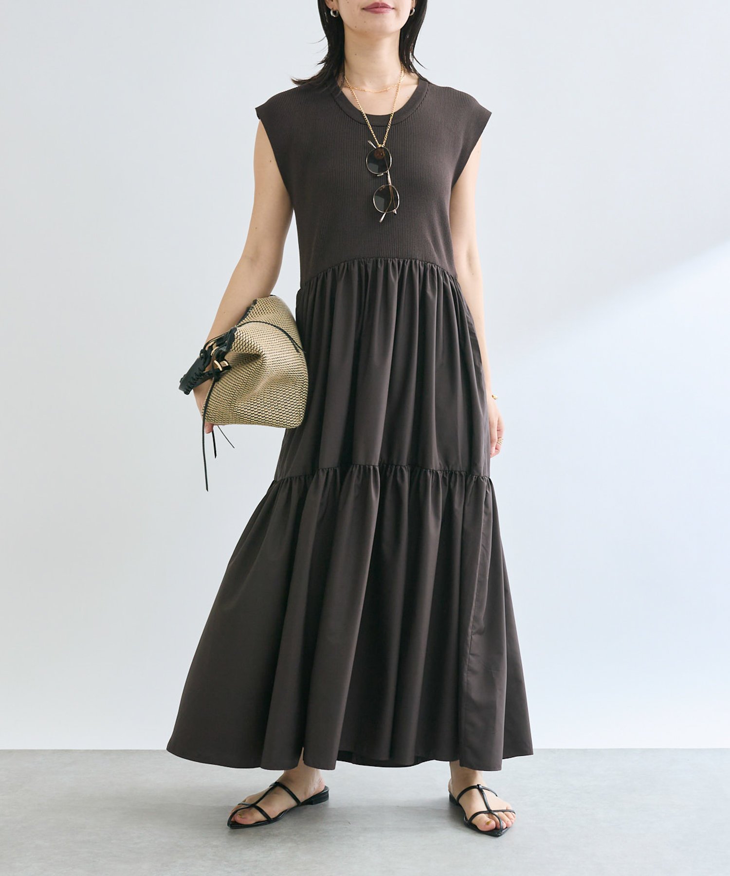 新品 リヴドロワ Vネック/コットン＆ポリエステルバックボリュームニット 人気アイテムがリニューアル！】ウール100NEWバックボリューム