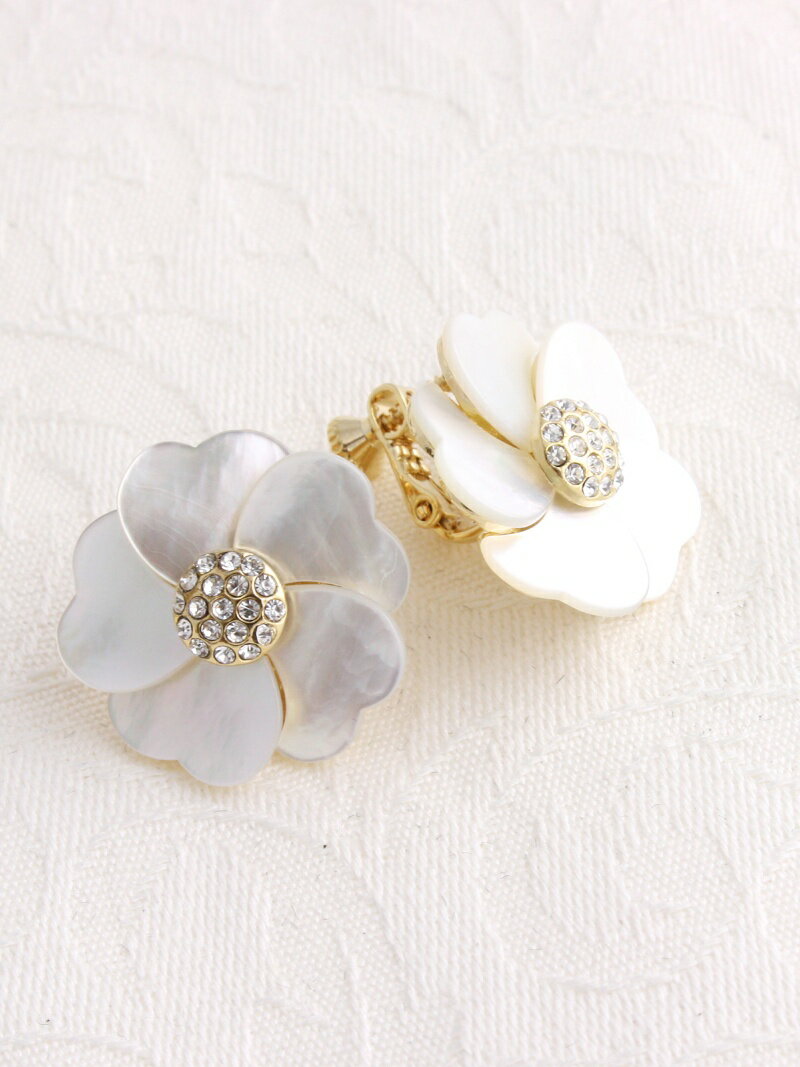 KOBE VINGTAINE シェルフラワーイヤリング コウベ ヴァンテーヌ アクセサリー イヤリング ホワイトのサムネイル