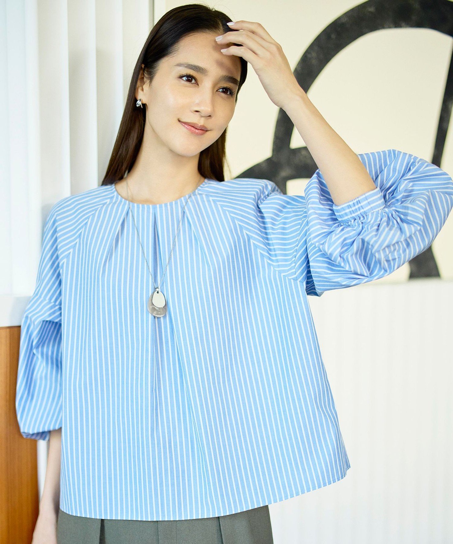 自由区 L 【SHIHOさん着用】ボリュームスリーブ ブラウス ジユウク トップス シャツ・ブラウス ホワイト ブルー ブラック