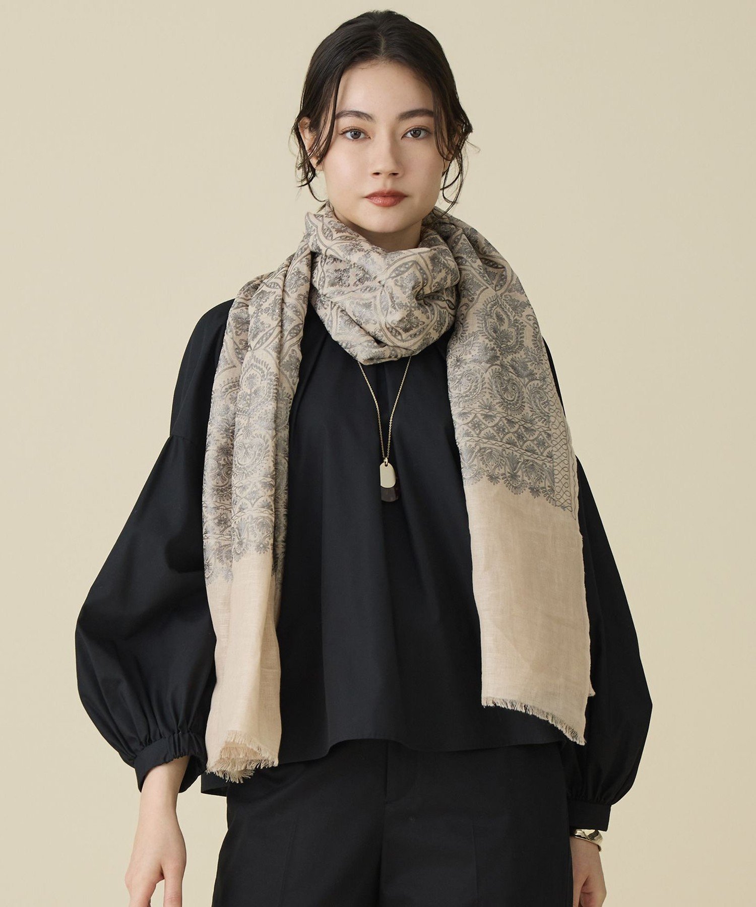 自由区 L 【SHIHOさん着用】ボリュームスリーブ ブラウス ジユウク トップス シャツ・ブラウス ホワイト ブルー ブラック