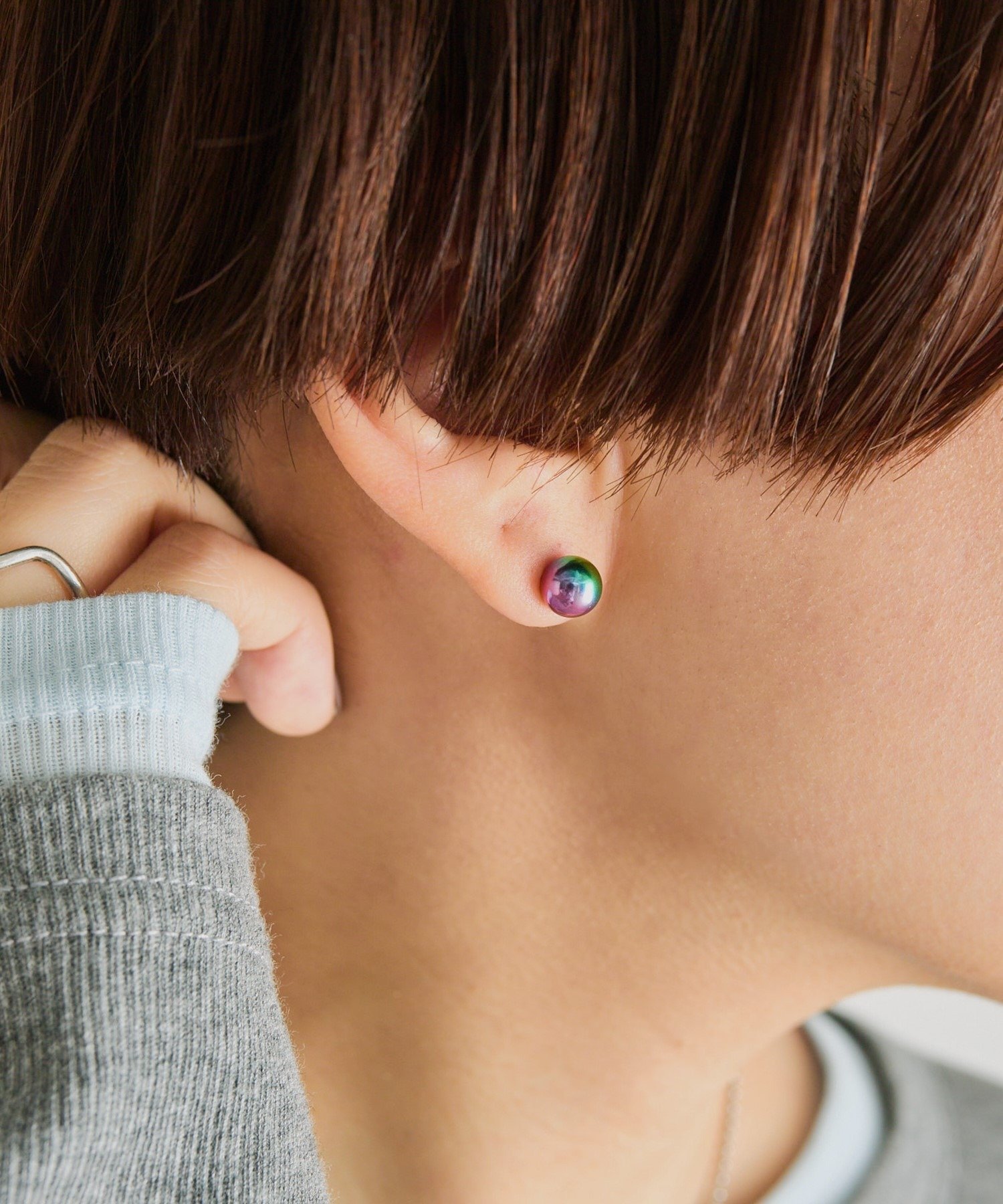 【SALE／30%OFF】ear PAPILLONNER 《金属アレルギー対応/ステンレス》オーロラ7mm玉ピアス イア パピヨネ アクセサリー・腕時計 ピアス ブラック