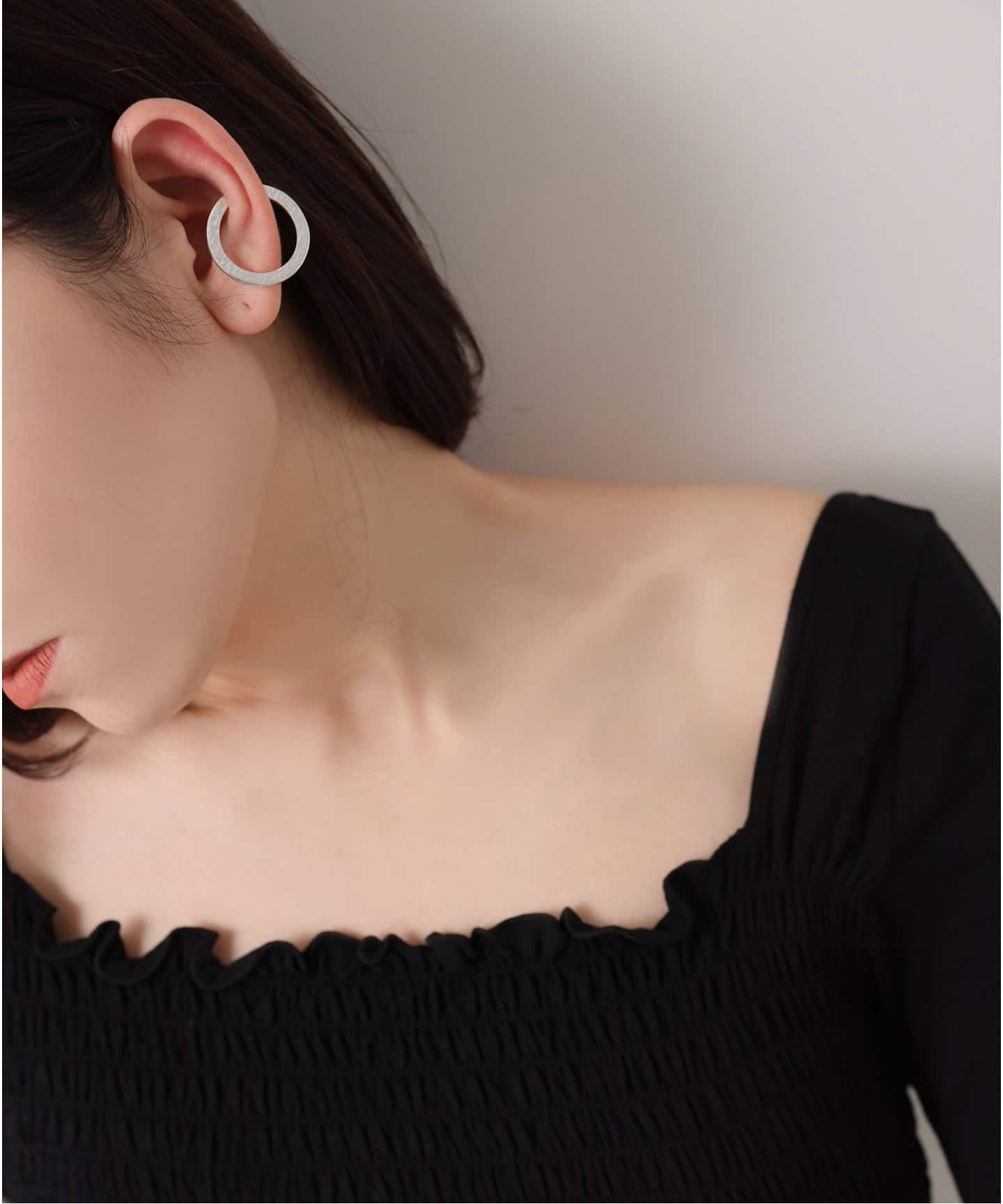 Lilas 【SAMH by LILAS】Wフェースフープイヤーカフ SV(片耳) スピックアンドスパン アクセサリー・腕時計 イヤリング・イヤーカフ シルバー【送料無料】