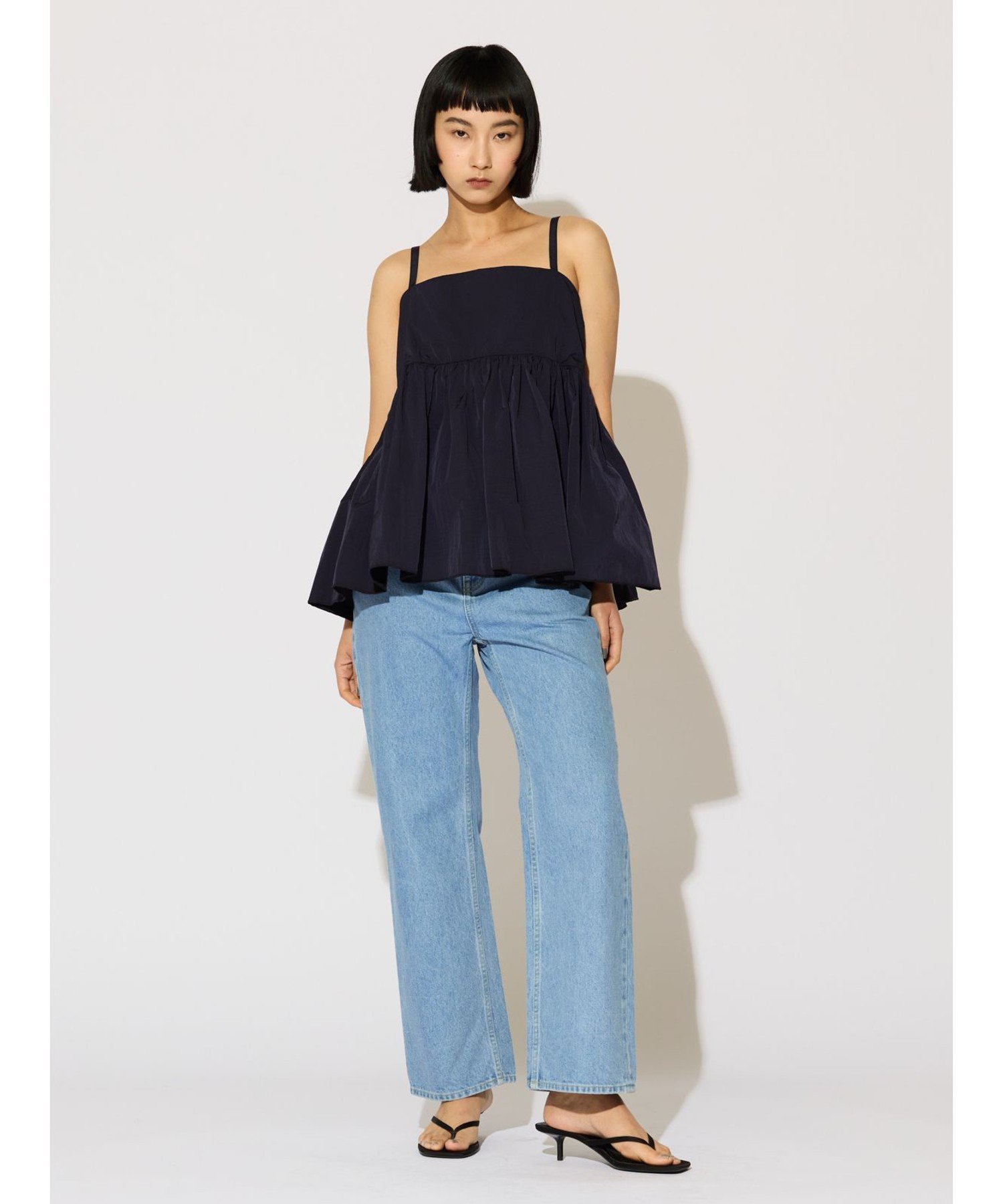 MIDIUMISOLID MIDIUMISOLID for Ladies ハイウエストストレートデニム マーコート パンツ その他のパン..