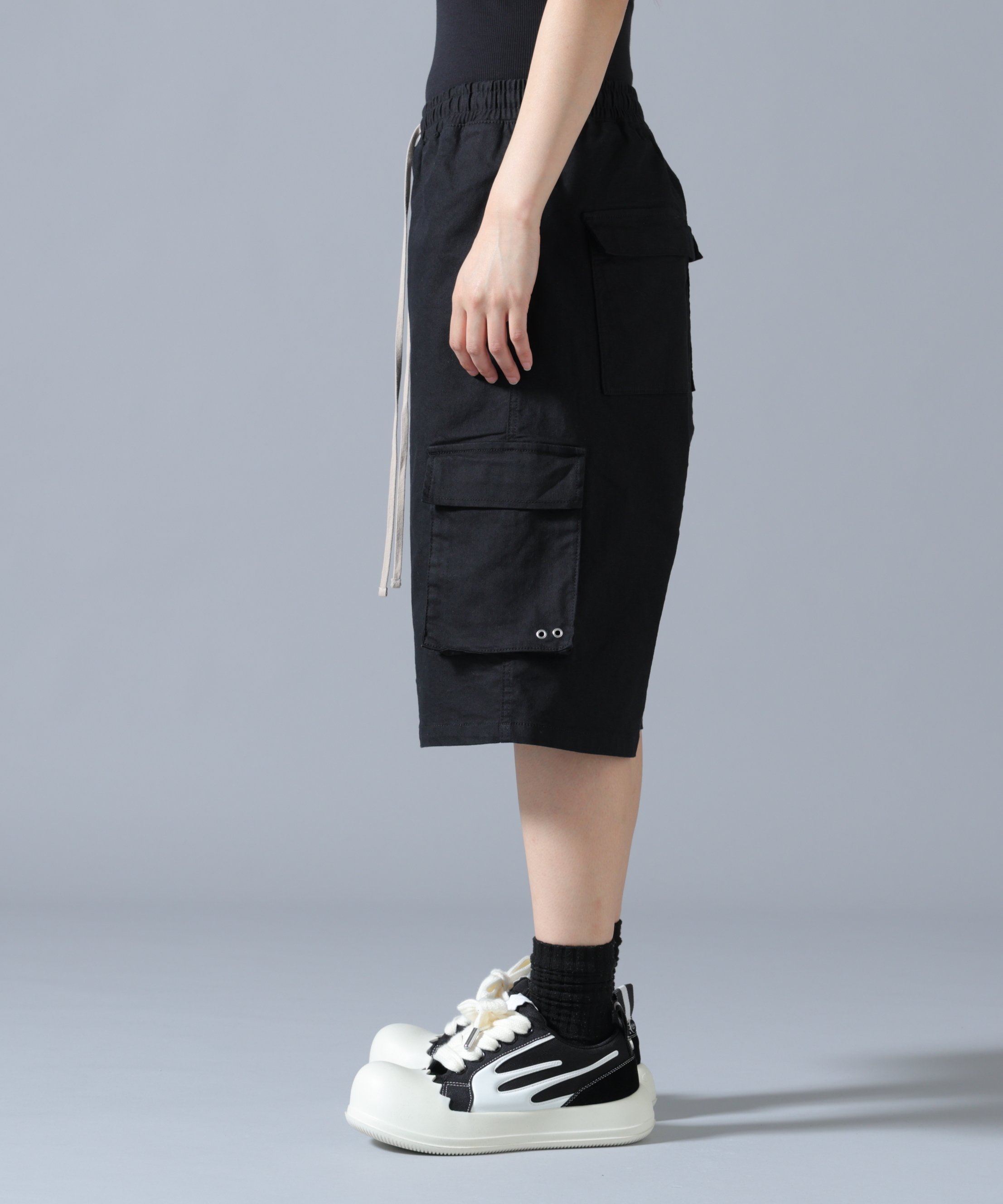 ROYAL FLASH FR(13)NDS/フレンズ/Black shorts ロイヤルフラッシュ パンツ その他のパンツ ブラック