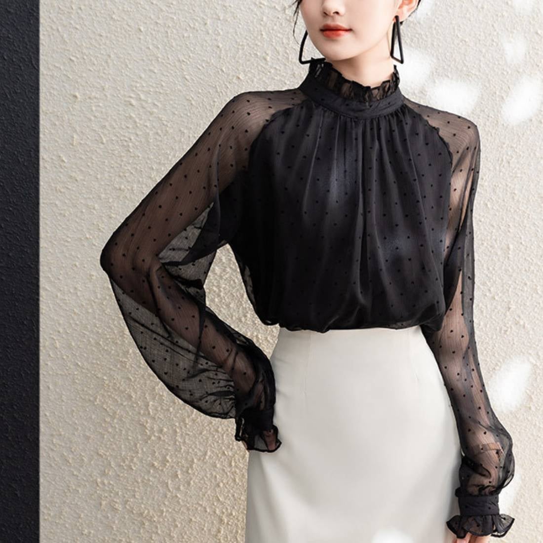 【SALE／46%OFF】Forcement ドットの透け感で魅せる,大人フェミニンな袖フリル柄切り替え春シアーブラウス メゾンドラティール トップス シャツ・ブラウス ブラック【送料無料】