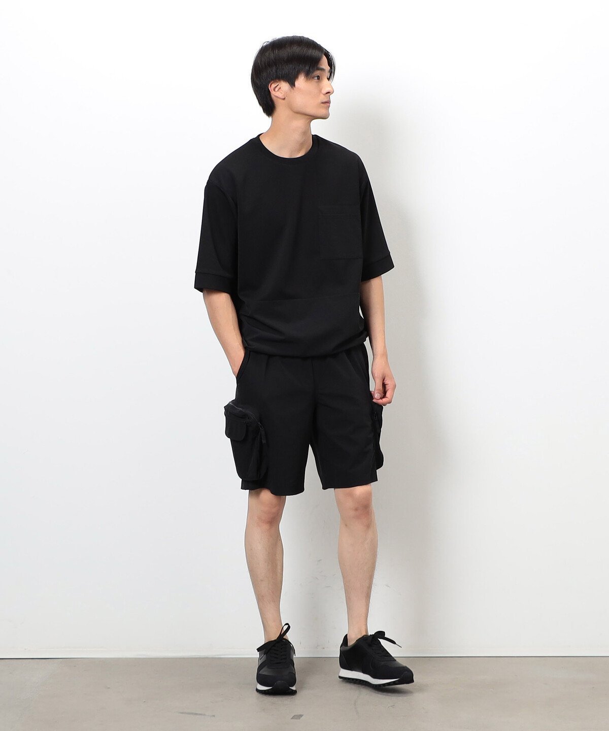 「Daily TECH Series」クイックドライ ショートカーゴパンツ コムサイズム パンツ その他のパンツ グレー ブラック