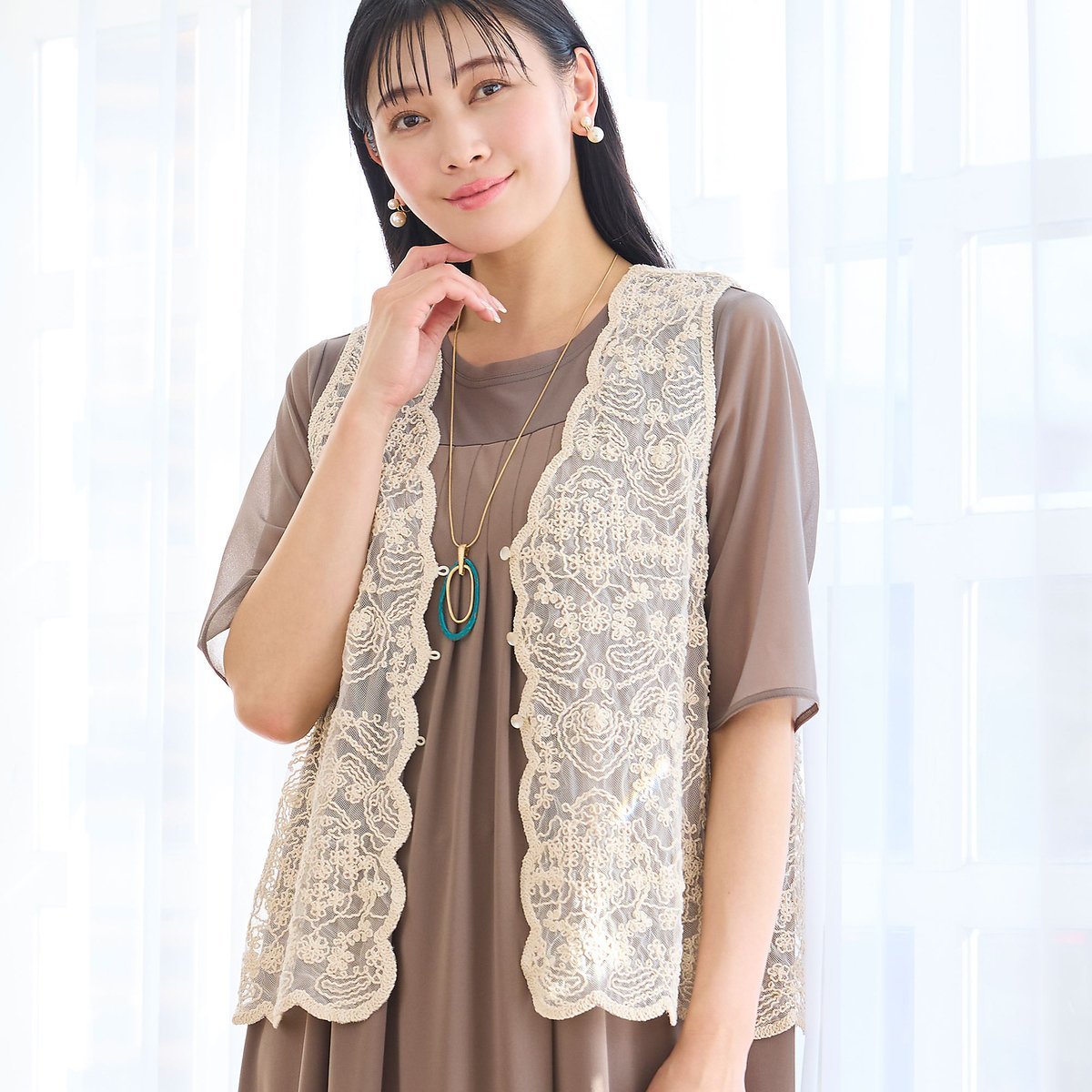 missel スカラップ刺繍チュールベスト ミゼール トップス ベスト・ジレ ブラック ベージュ【送料無料】