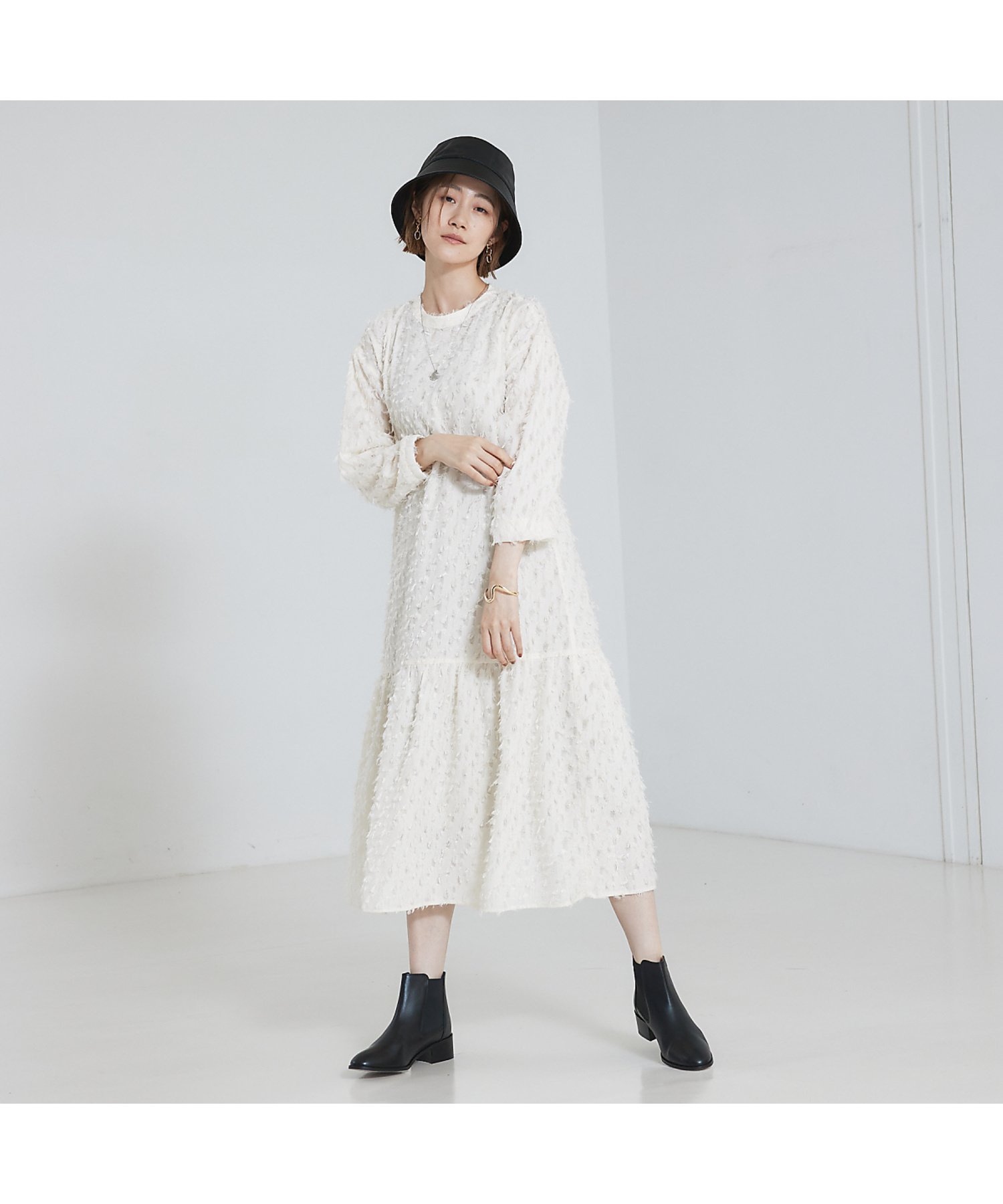 【SALE／15%OFF】abahouse mavie 【大人のいちまんワンピ】シアーシャギーワンピース アバハウス マヴィ ワンピース・ドレス シャツワンピース ホワイト ブラック【送料無料】