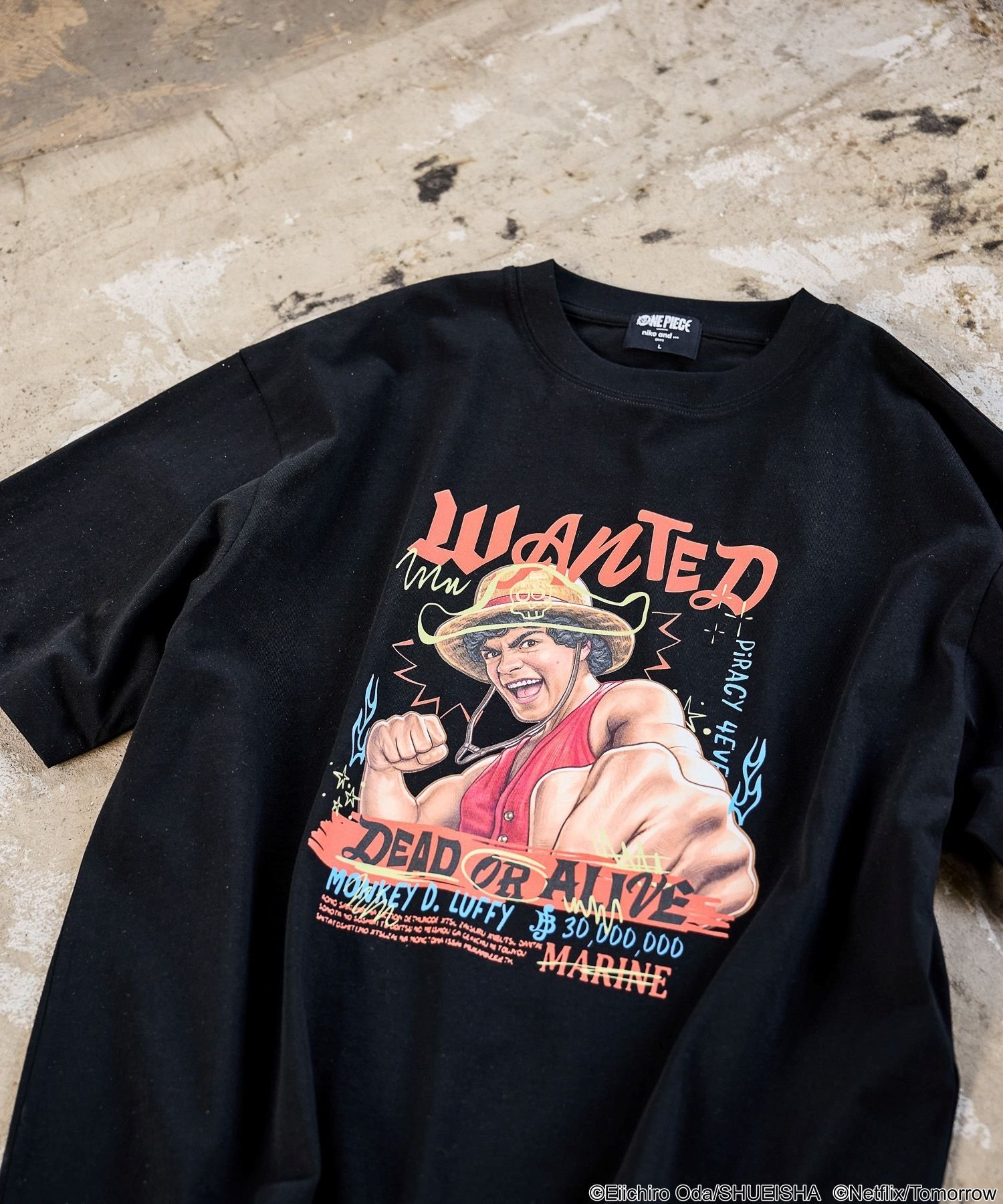 niko and ... 【Netflixシリーズ実写版「ONE PIECE」】コラボグラフィックT ニコアンド トップス カットソー・Tシャツ