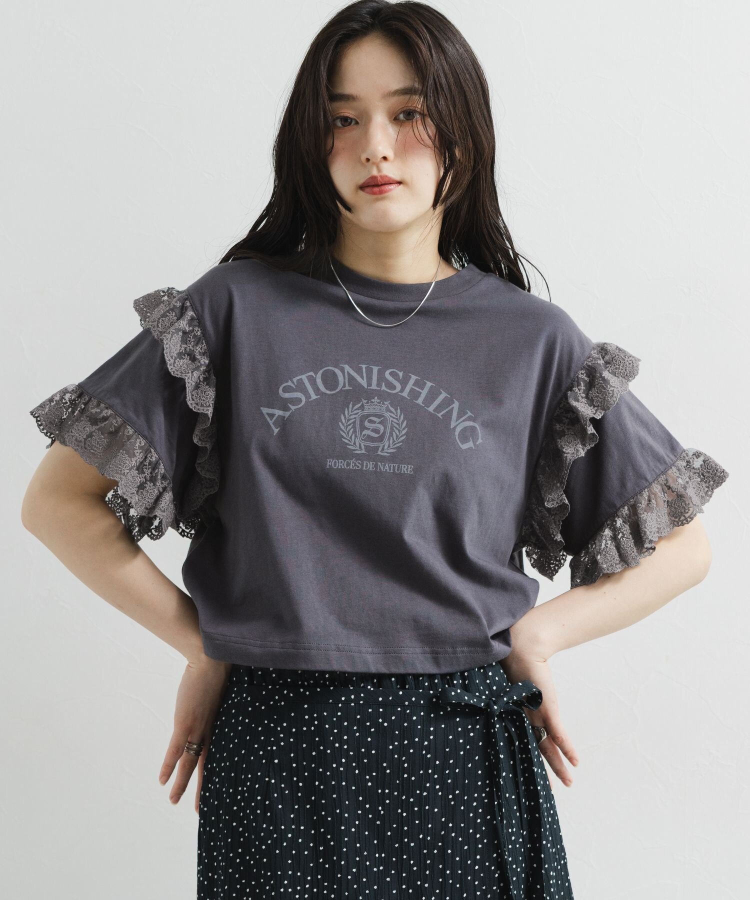 RAGEBLUE 袖レースプリントショートTシャツ レイジブルー トップス カットソー・Tシャツ グレー ホワイト