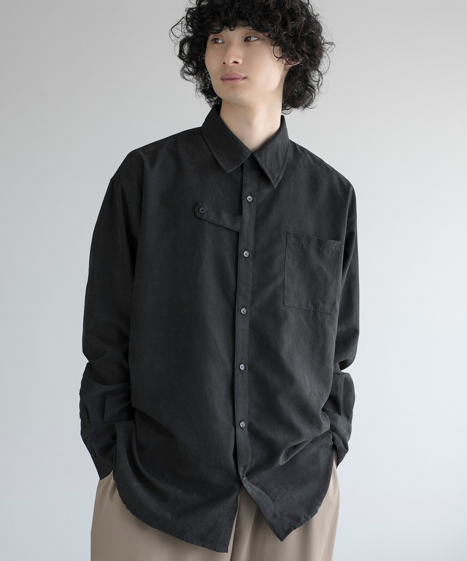 【SALE／20%OFF】aimoha MENS aimoha MEN/FAKE SUEDE BELT SHIRT アイモハ トップス シャツ・ブラウス グリーン ブラック【送料無料】