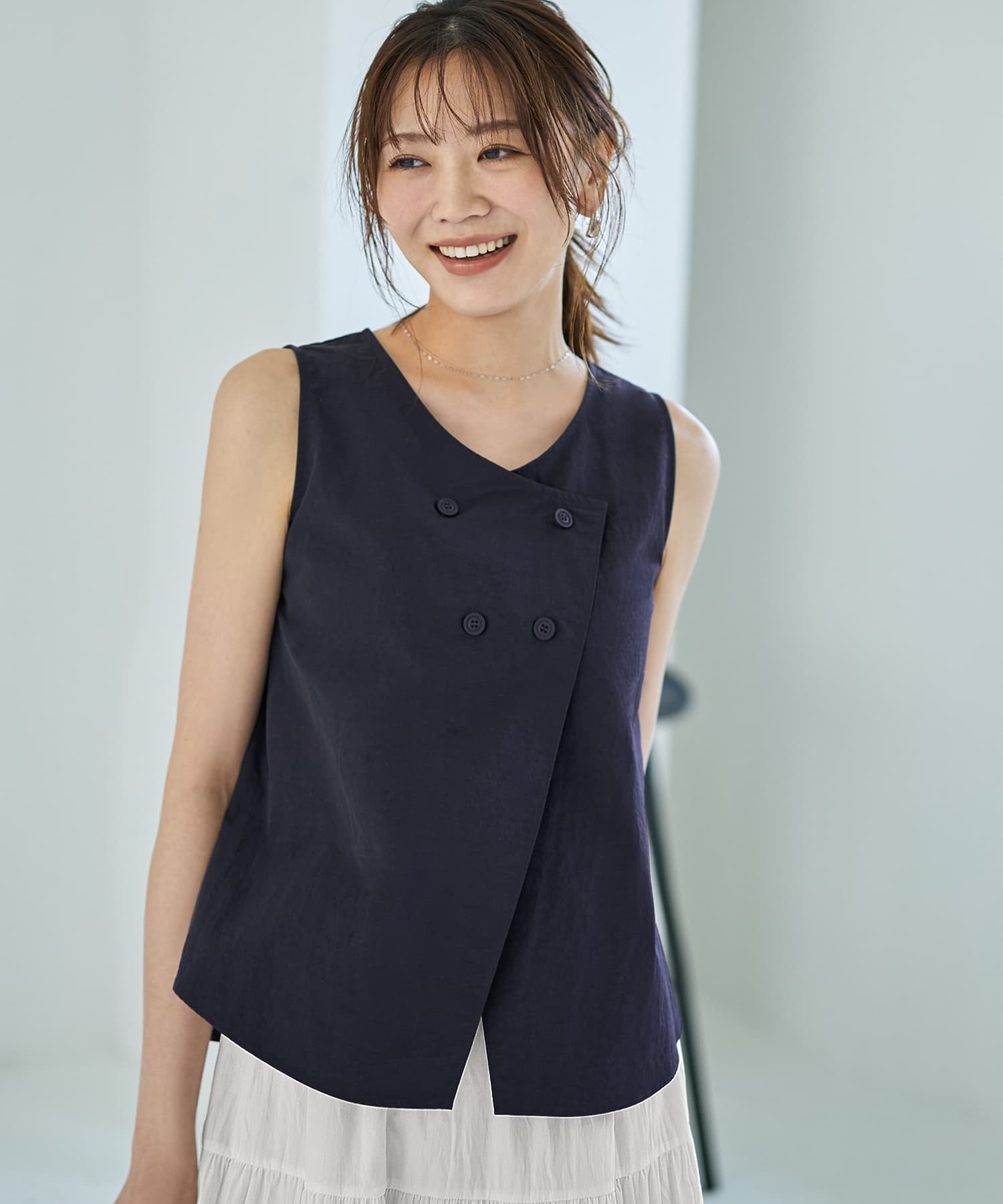 STYLE DELI ずらして重ねたハリ感生地のブラウス スタイルデリ トップス シャツ・ブラウス ホワイト ブラック ネイビー【送料無料】のサムネイル