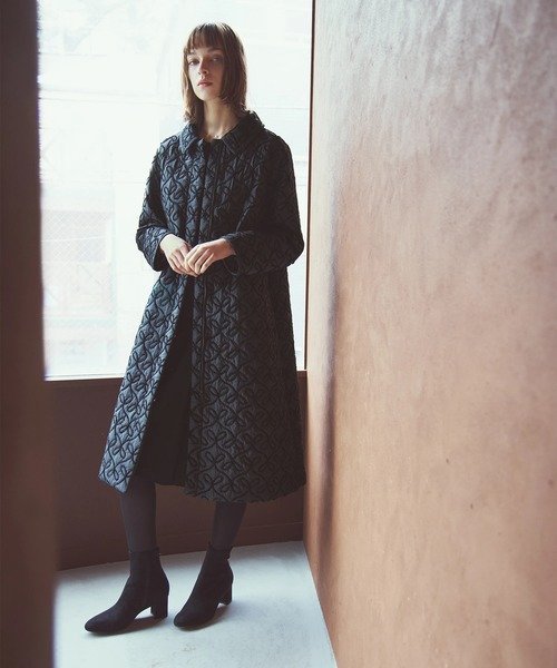 【SALE／10%OFF】STRAWBERRY-FIELDS 【プレゼント対象】モールリボン刺繍キルトステンカラーコート ストロベリーフィールズ ジャケット・アウター その他のジャケット・アウター ピンク ブラック【送料無料】のサムネイル