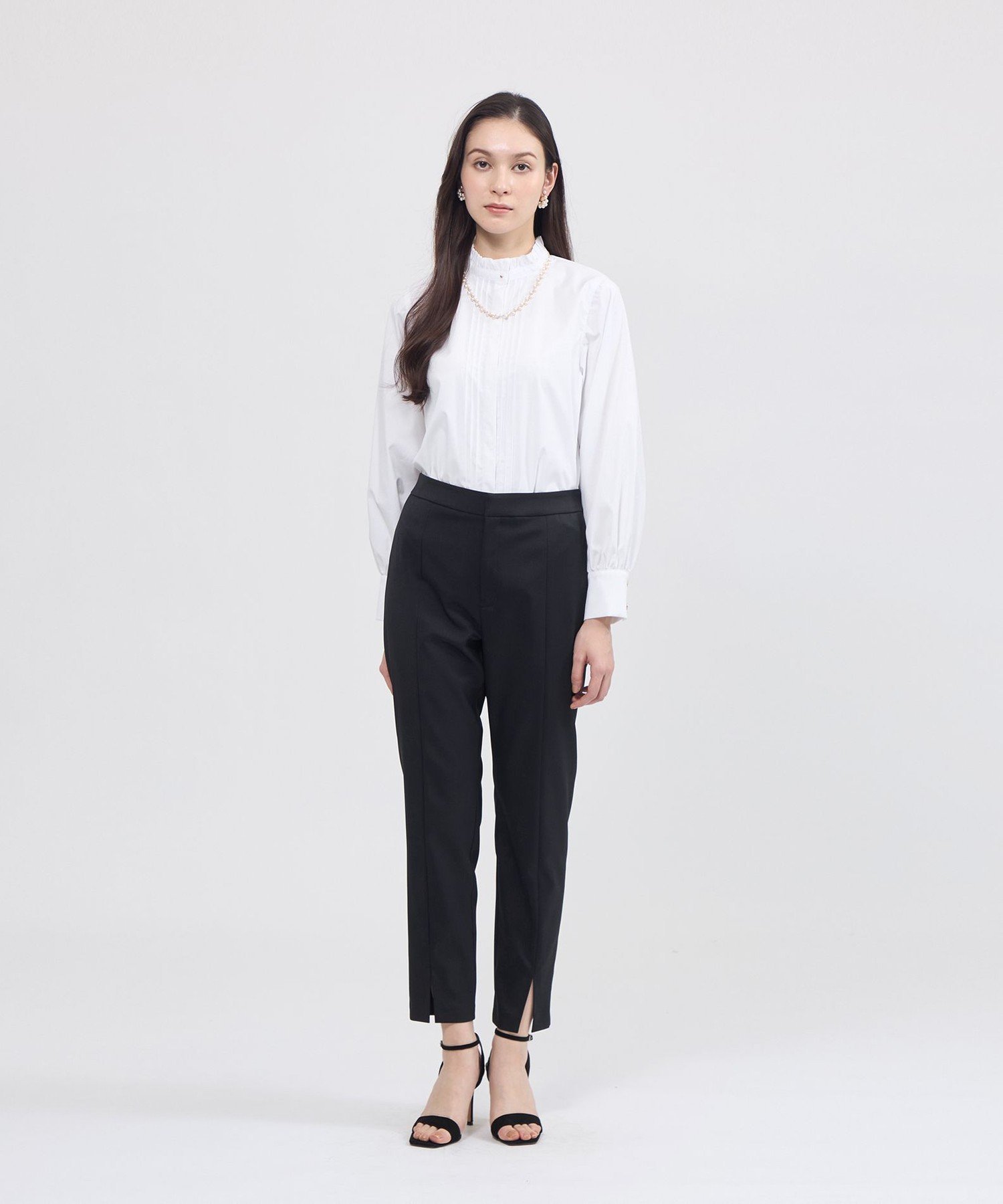 EPOCA 【EPOCA STORIA】フリルネックブラウス《WEB&EPOCA THE SHOP店舗限定》 エポカ トップス シャツ・ブラウス ホワイト ネイビー【送料無料】