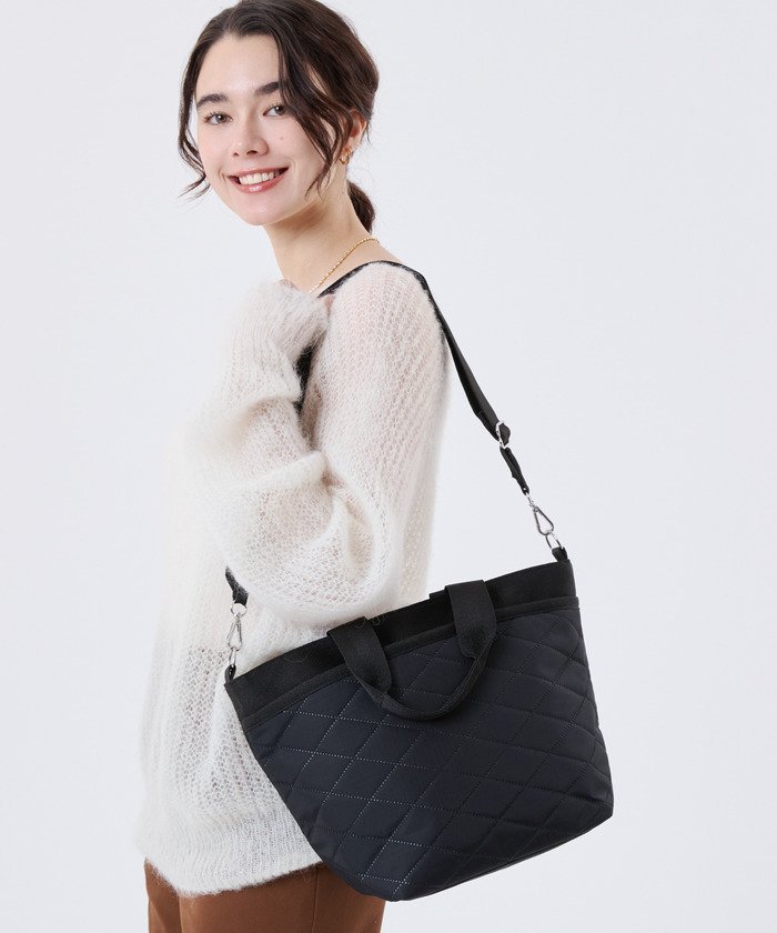LeSportsac 【公式】レスポートサック トートバッグ 1116HE62 LeSportsac レスポートサック バッグ トートバッグ ブラック【送料無料】のサムネイル