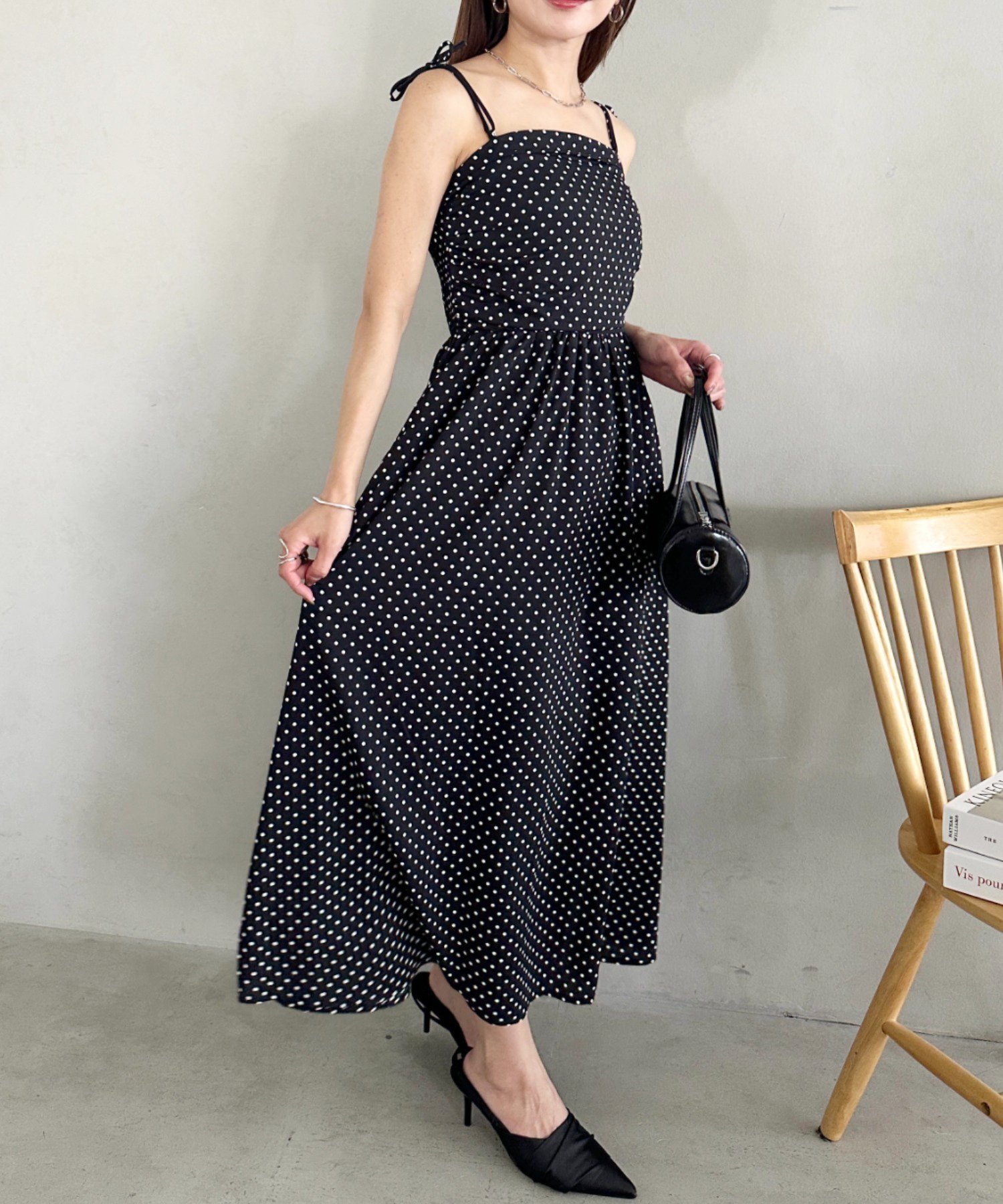 【SALE／20%OFF】MYMOOD. 【上品さプラス♪】 サイドギャザー ドットキャミロングワンピース アウトフィッターラボ ワンピース・ドレス ワンピース ホワイト ブラック【送料無料】