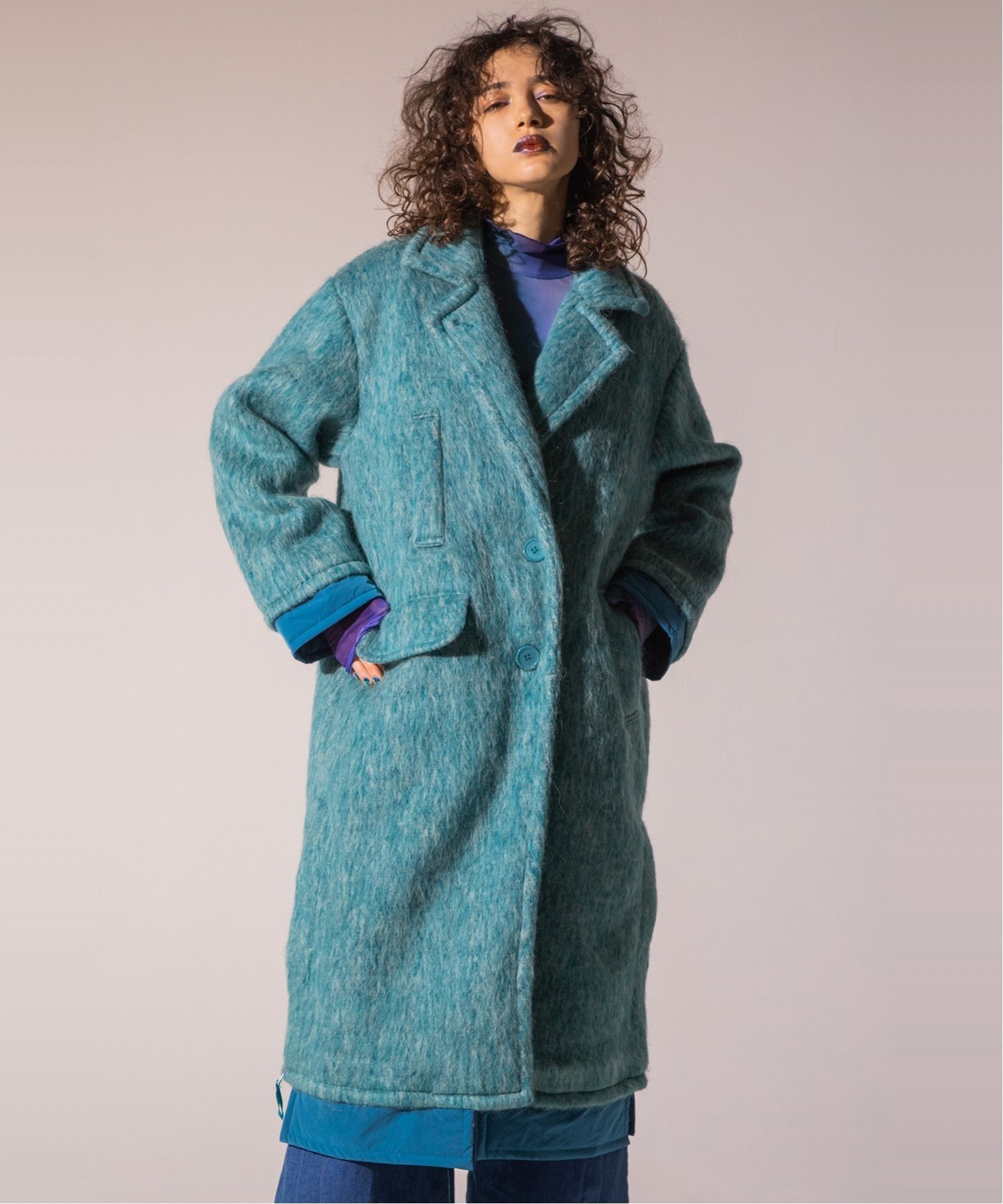 AULA AILA SHAGGY CHESTER COAT アウラアイラ ジャケット・アウター チェスターコート ブルー グレー パープル【送料無料】のサムネイル