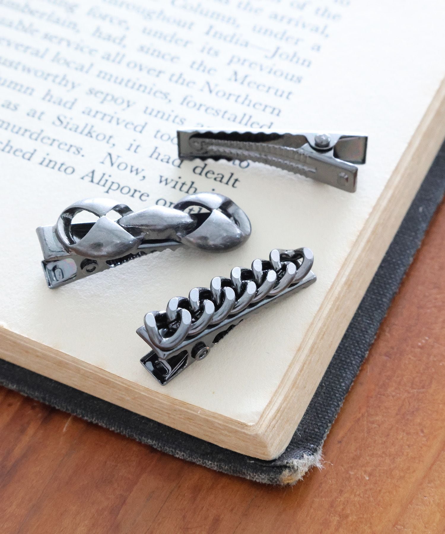 【SALE／50%OFF】niko and ... メタル3SETヘアクリップ ニコアンド ヘアアクセサリー バレッタ・ヘアクリップ・ヘアピン ブラック グレー イエローのサムネイル