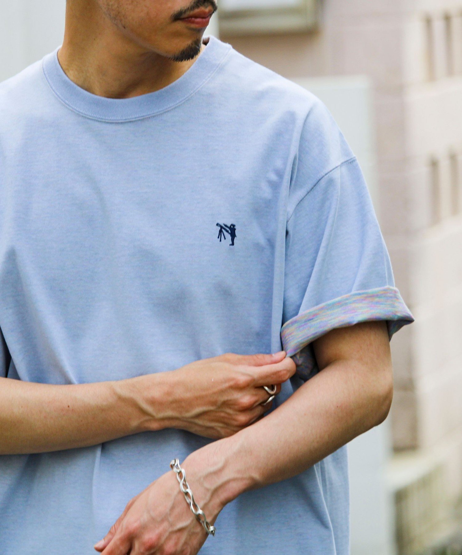 【BOY刺繍】裏グラデーション ワンポイント半袖Tシャツ フレディ アンド グロスター トップス カットソー・Tシャツ ブルー ネイビー ホワイト