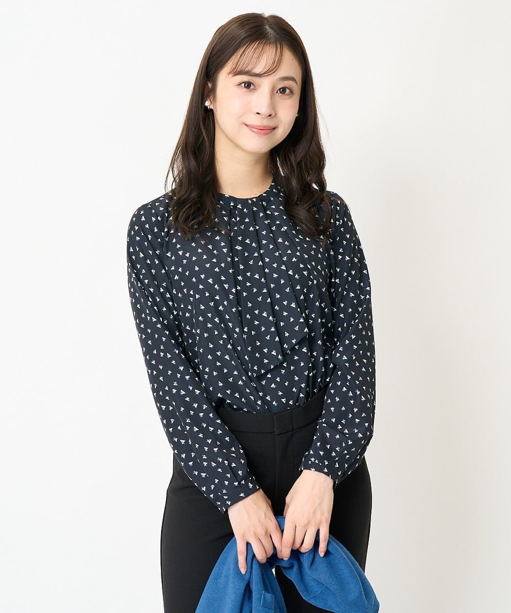 【SALE/50%OFF】MK MICHEL KLEIN(小さいサイズ) 【小さいサイズ】ボウタイ風幾何柄ブラウス/洗える メゾンドゥサンク トップス シャツ・ブラウス ネイビー ホワイト【送料無料】