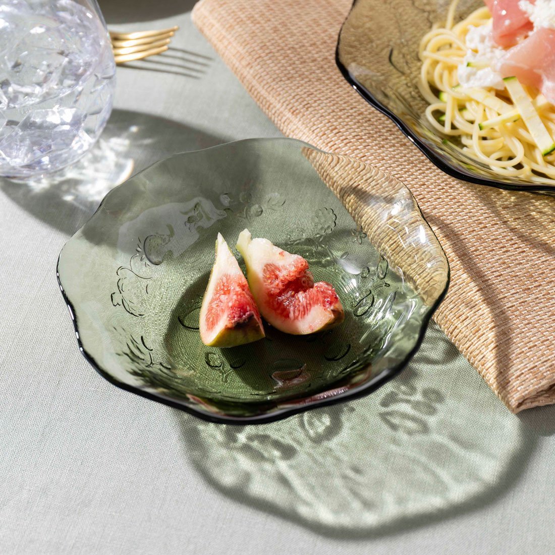 NS-NARUMI ガラス大皿 ＆ CLUB HOUSE 皿セット有田焼 楽天市場】ガラス 皿（ブランドナルミ）（食器｜食器・カトラリー