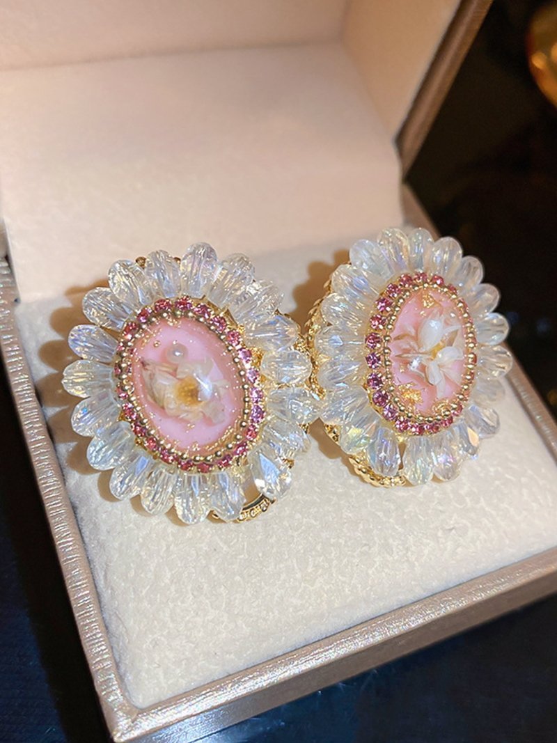 Coo+i/(W)ビーズ刺繍デザインピアス スレンダー アクセサリー・腕時計 ピアス ピンク
