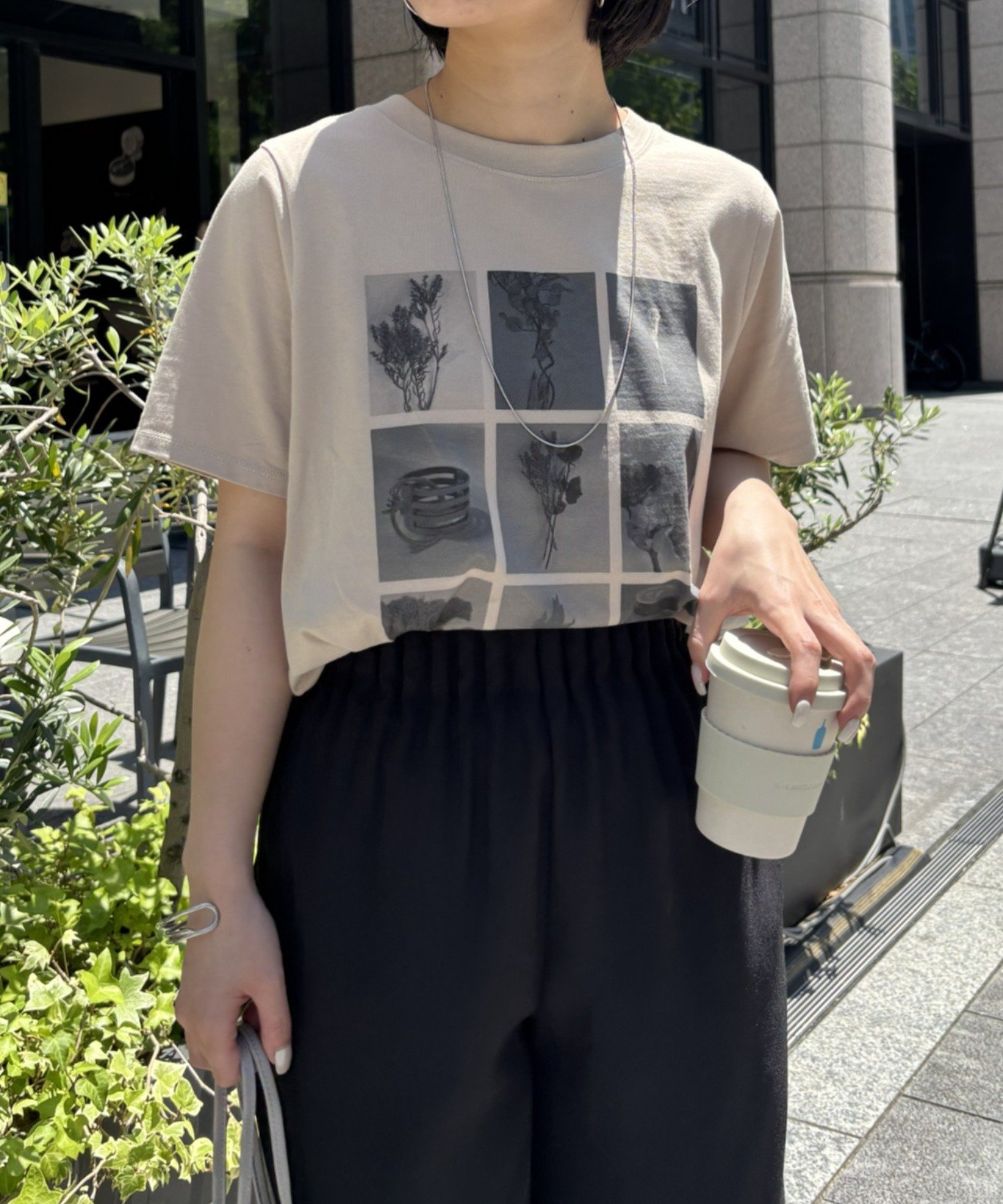 Jena espace merveilleux マルチプリントT ジェナエスパスメルヴェイユ トップス カットソー・Tシャツ ベージュ ホワイト