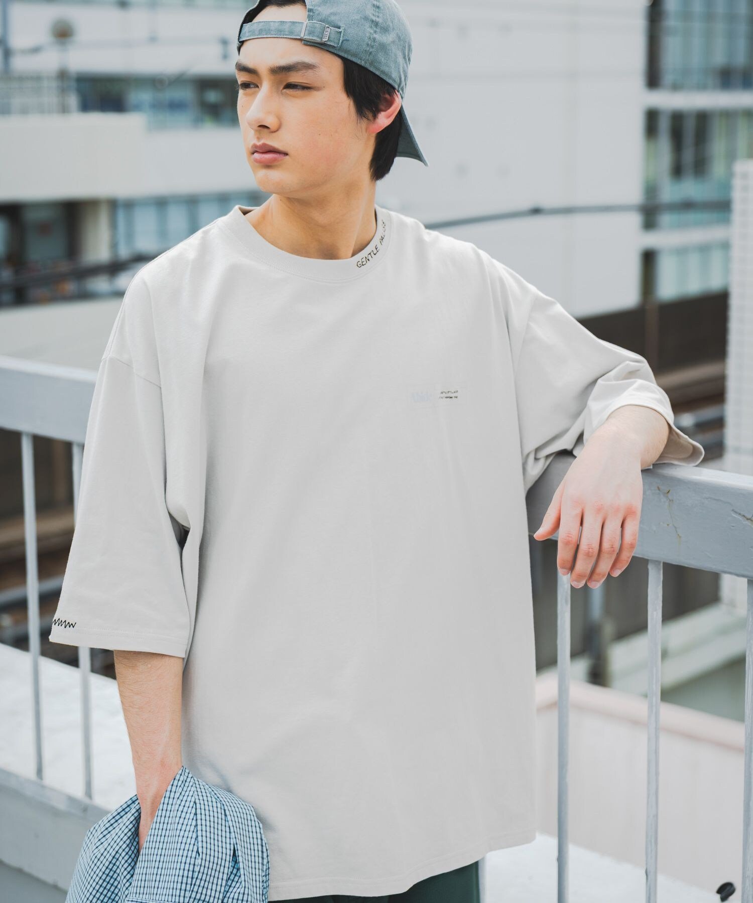 niko and ... ポイントステッチ刺繍Tシャツ ニコアンド トップス カットソー・Tシャツ ピンク ブルー グレー ブラック