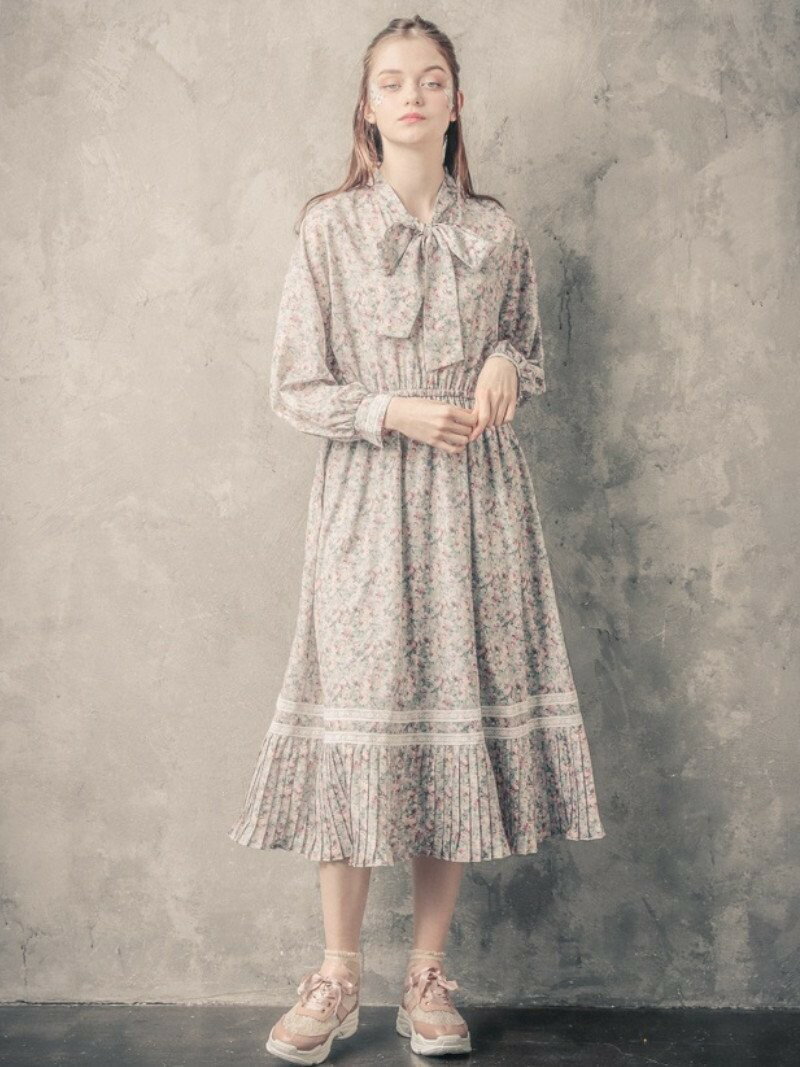 【SALE／45%OFF】axes femme (W)小花柄ボータイワンピース アクシーズファム ワンピース・ドレス その他のワンピース・ドレス ブラックのサムネイル