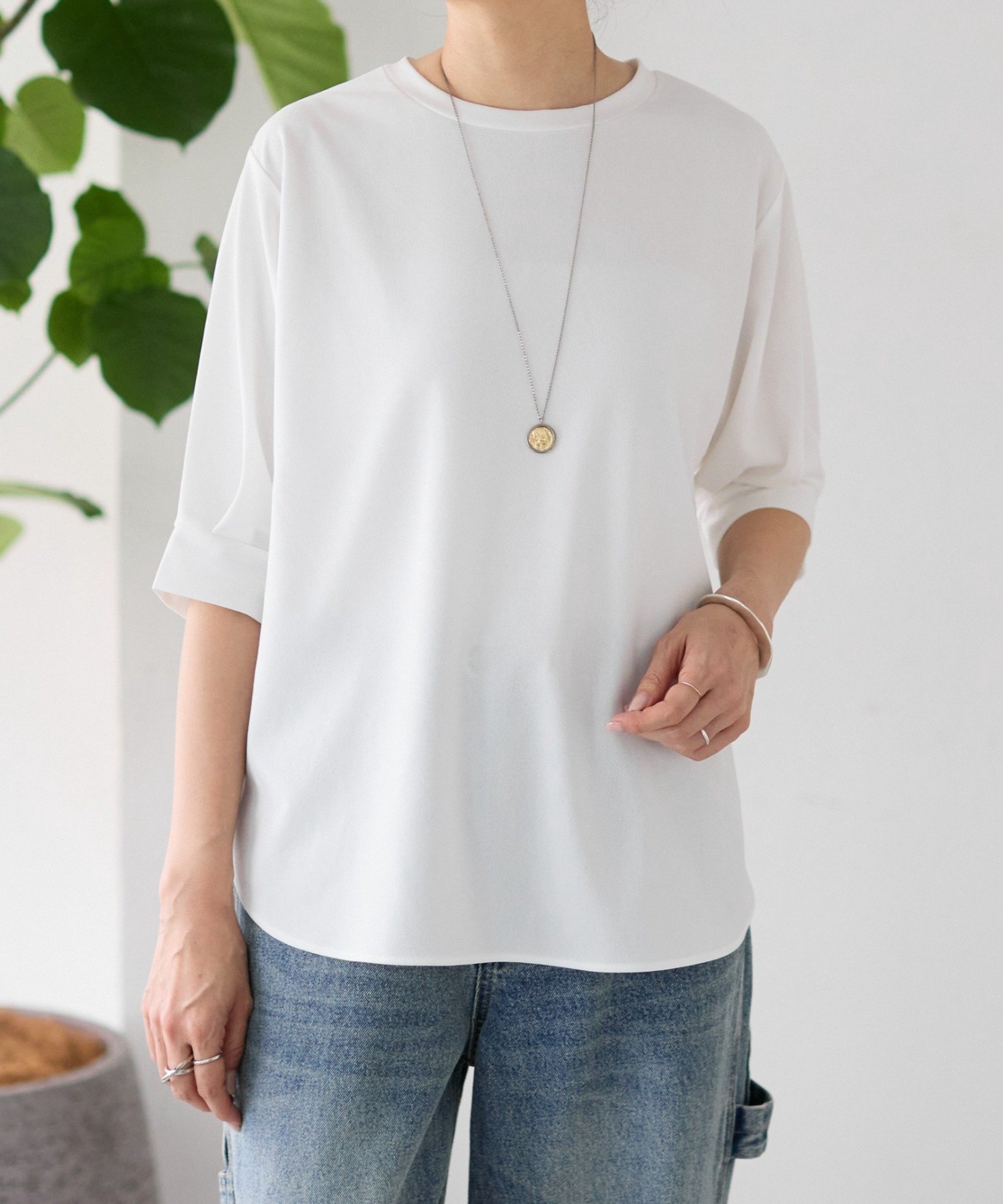 半袖Tブラウス ビアズリー トップス カットソー・Tシャツ ブラック ホワイト