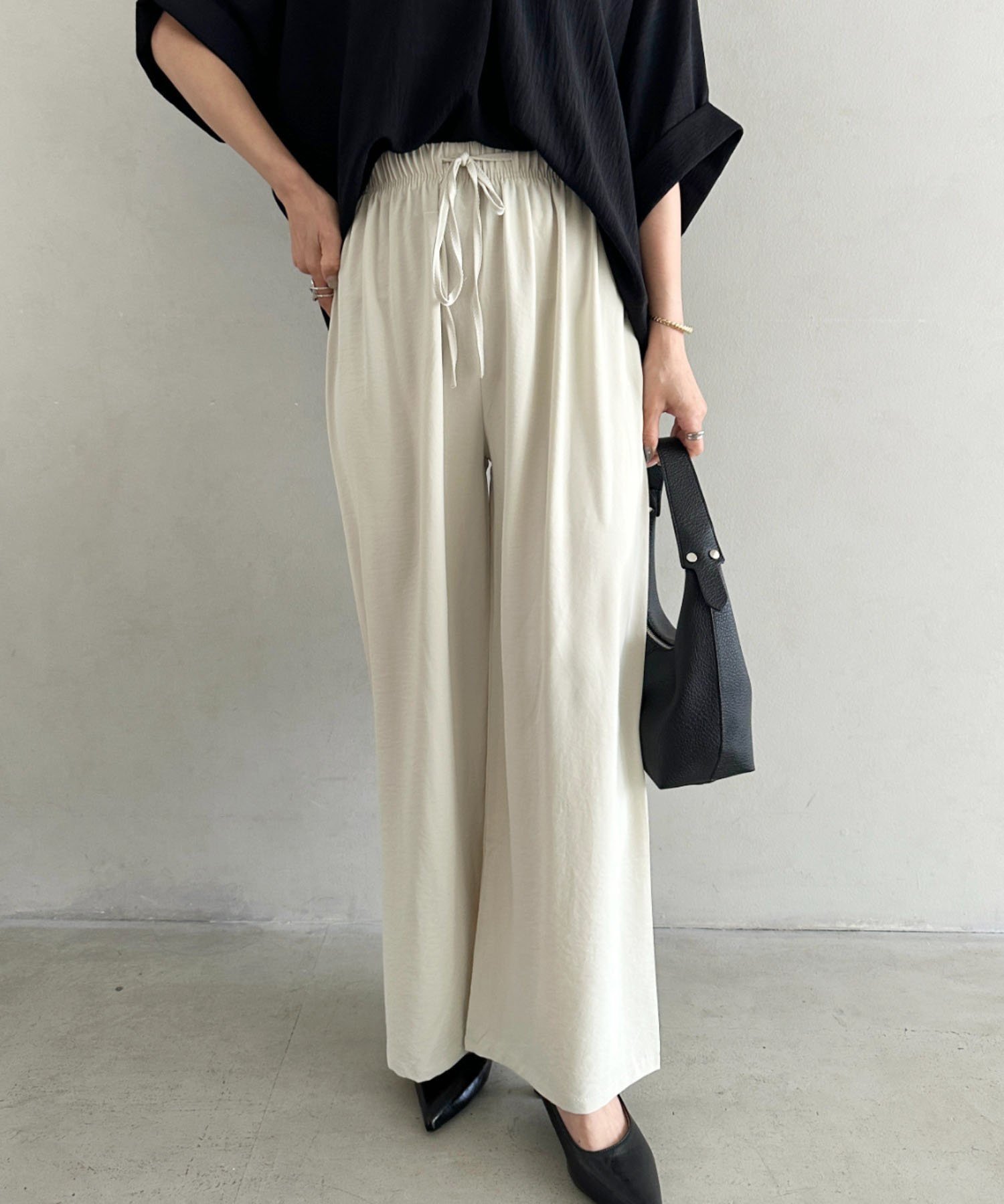 【SALE／20%OFF】MYMOOD. ウエストゴム楽々ストレートパンツ アウトフィッターラボ パンツ その他のパンツ ベージュ ホワイト ブラック ネイビー