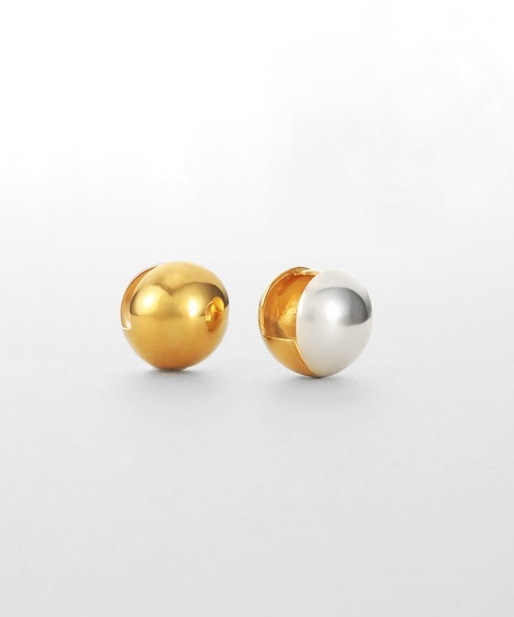 COCOSHNIK ONKITSCH シルバー コンビカラー ハギーピアス ボールS ココシュニック オンキッチュ アクセサリー・腕時計 ピアス シルバー【送料無料】