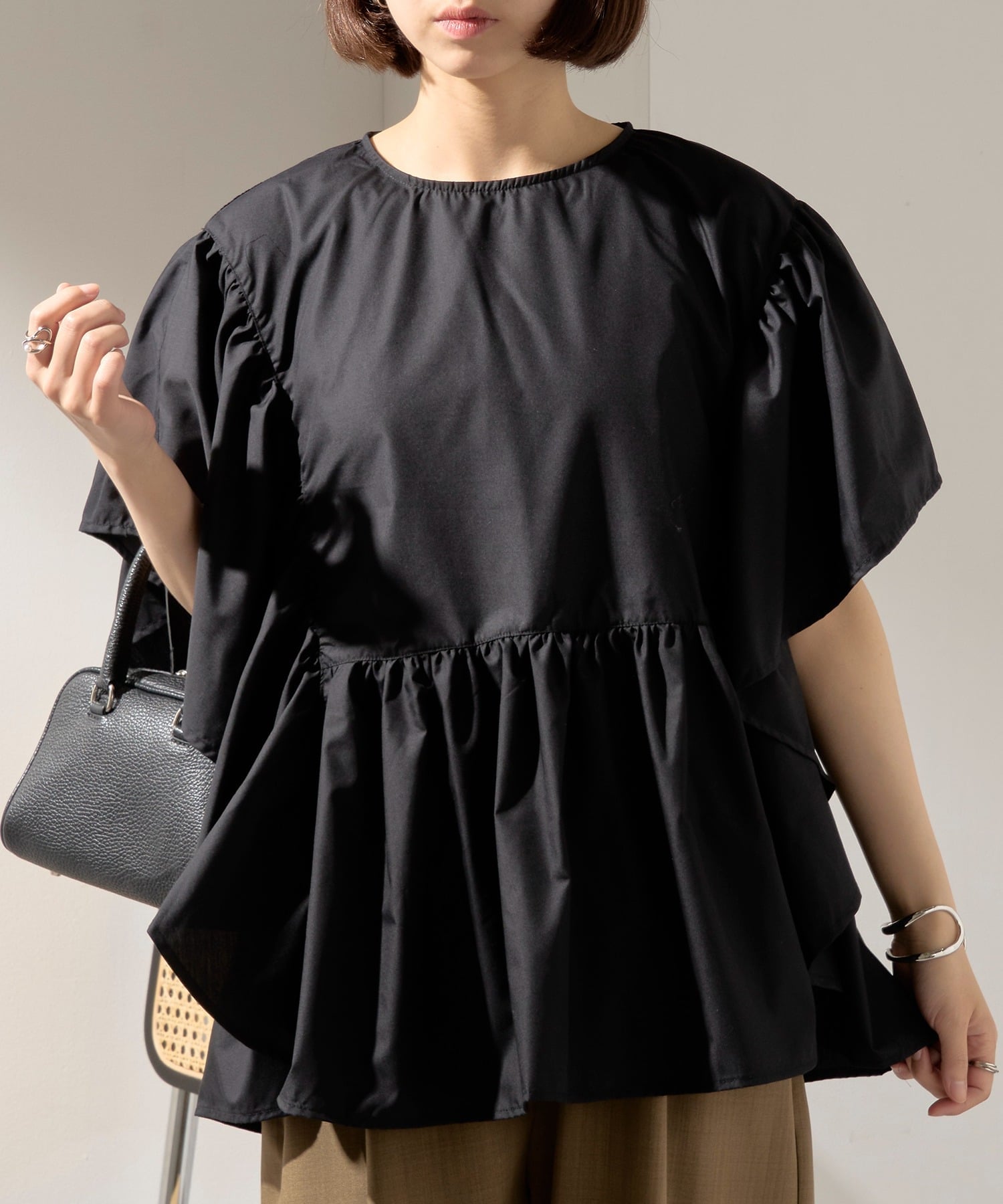 【SALE／50%OFF】MAISON BREEZE MAISON BREEZE/スクエアフリルブラウス trc セットアップセブン トップ..