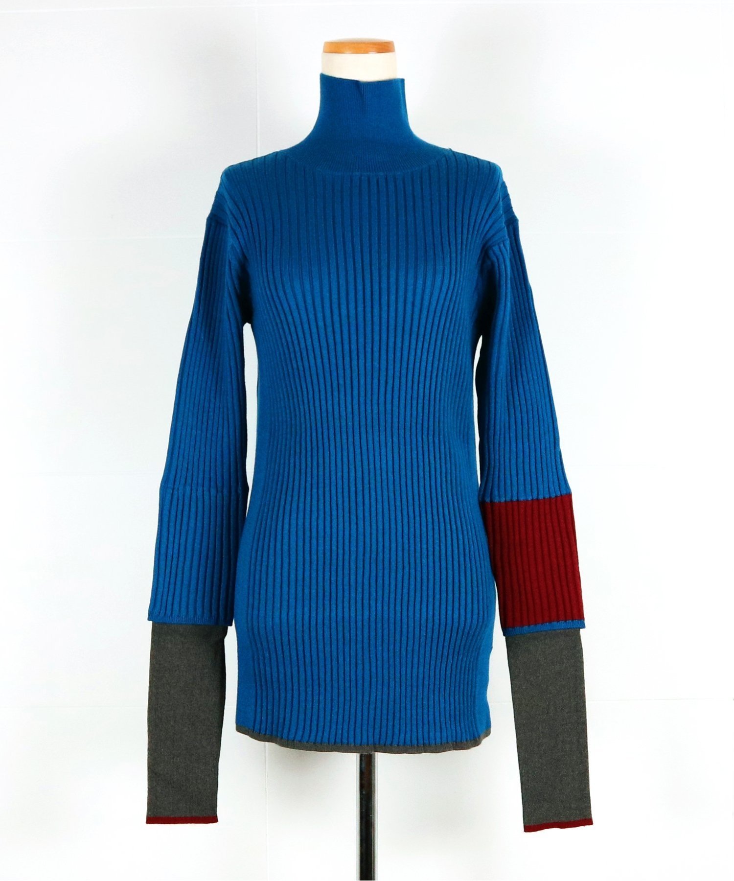 AULA AILA BI-COLOR SLEEVE RIB INNER アウラアイラ トップス ニット ブラック ブルー グレー イエロー【送料無料】のサムネイル