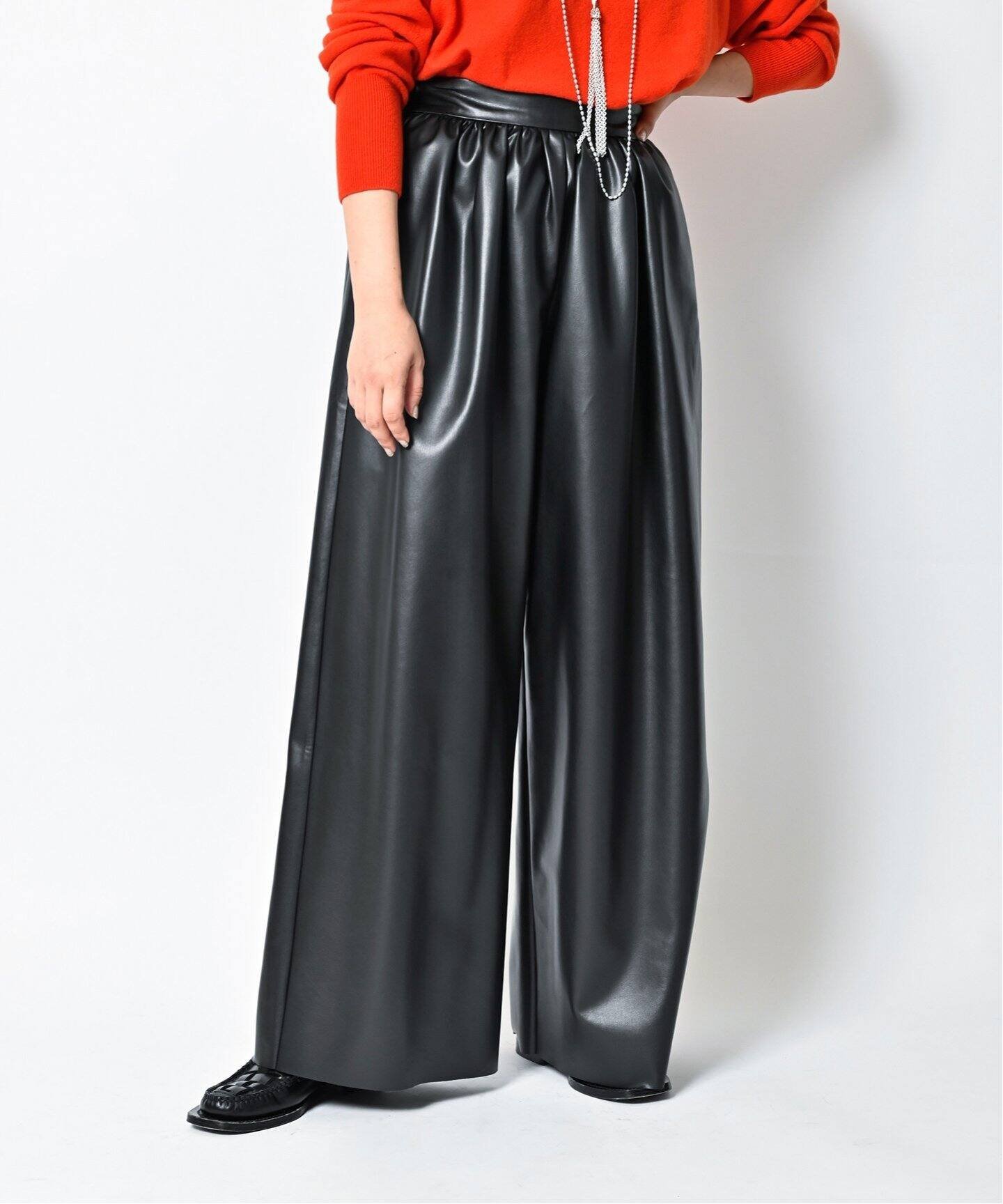 【SALE／30%OFF】CITYSHOP GATHER LEATHER パンツ シティーショップ パンツ その他のパンツ ブラック ホワイト【送料無料】のサムネイル