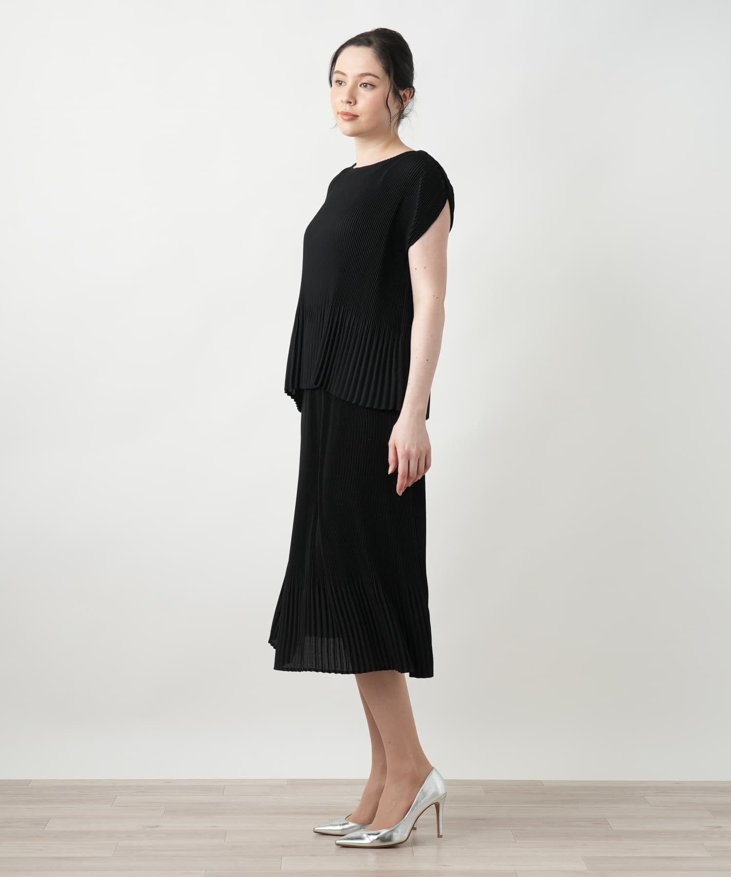 Leilian PLUS HOUSE 【店頭人気】プリーツキャップスリーブブラウス レリアン プラスハウス トップス シャツ・ブラウス ブラック