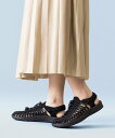 商品写真：KEEN (W)(WOMEN)UNEEK / (レディース)ユニーク キーン シューズ・靴 スニーカー ブラック【送料無料】