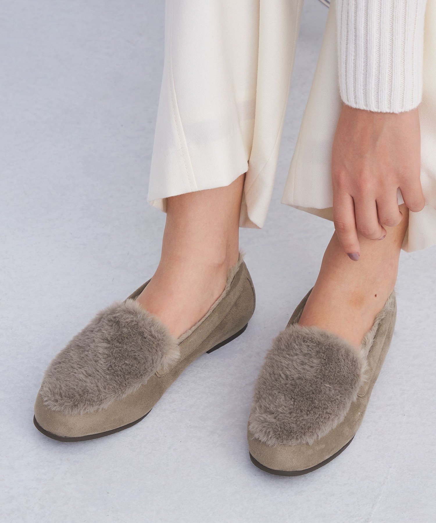 UNITED ARROWS green label relaxing 【WEB限定】ウォーム フラット シューズ ユナイテッドアローズ グリーンレーベルリラクシング シューズ・靴 モカシン・デッキシューズ ブラウン ホワイト【送料無料】のサムネイル