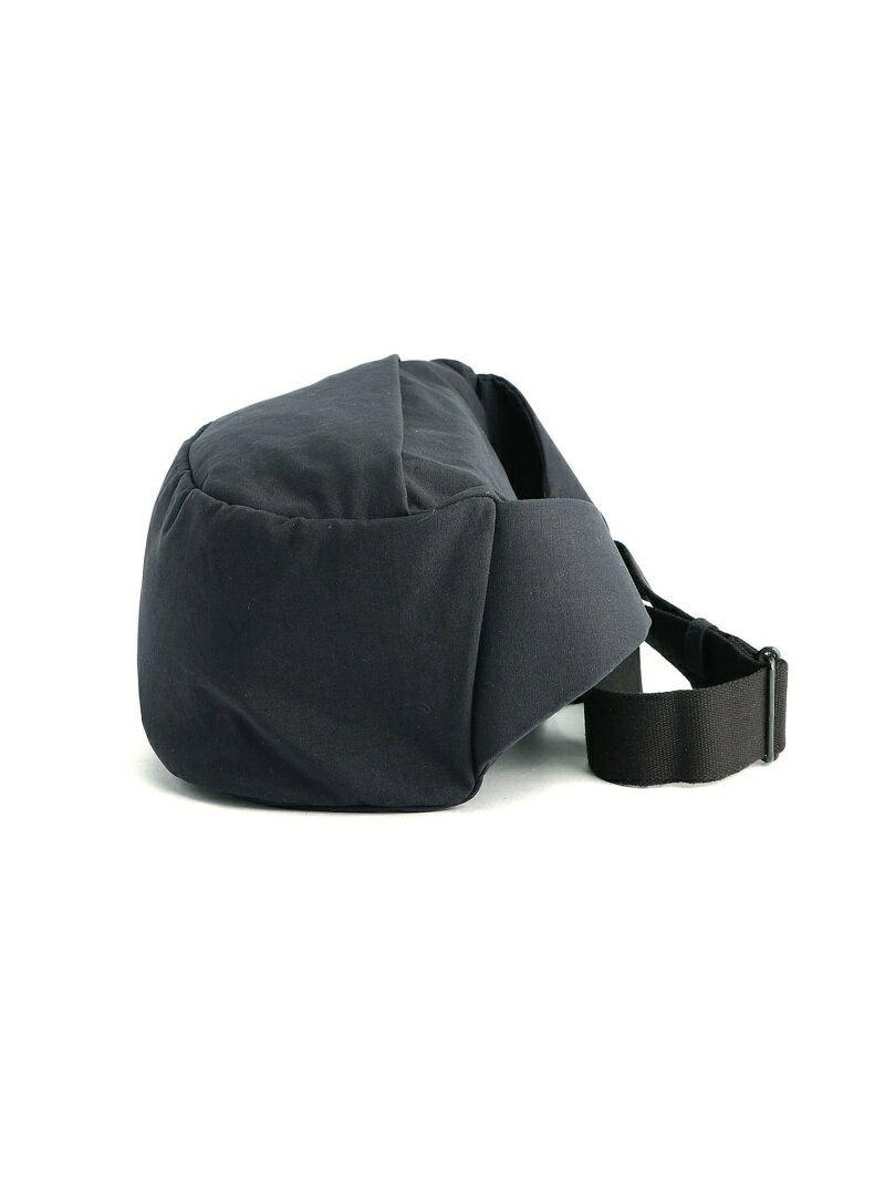 PATRICK STEPHAN PATRICK STEPHAN / Fabric waist bag 'demi cercle' デミサークル ファブリック ボディバッグ ウエストポーチ パトリック ステファン バッグ ボディバッグ・ウエストポーチ ブラック