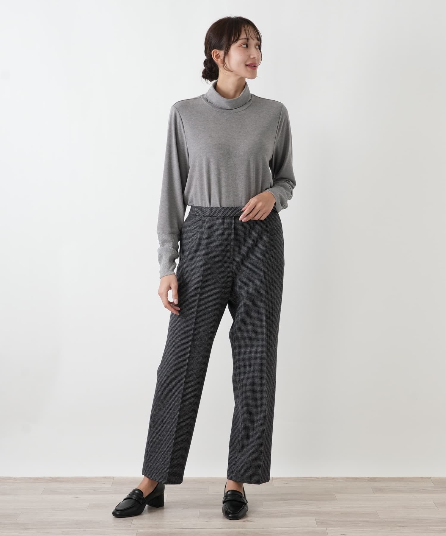 Leilian PLUS HOUSE ストレートパンツ【Leilian WHITE LABEL】 レリアン プラスハウス パンツ その他のパンツ ブラック グレー