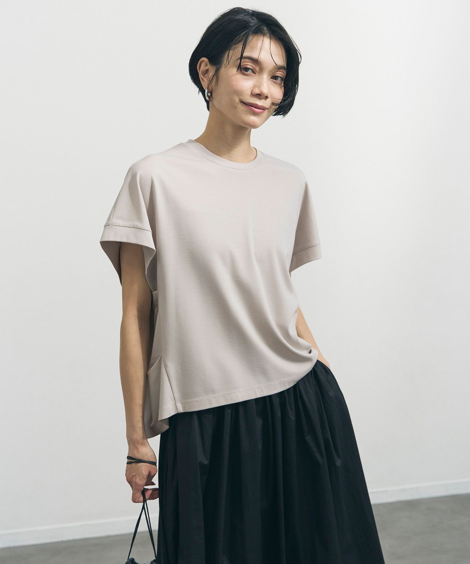 UNFILO L 【一部店舗限定カラー】BEAUTY FORM-T コクーンTシャツ アンフィーロ トップス カットソー・Tシャツ ネイビー レッド ブラック グレー ホワイト