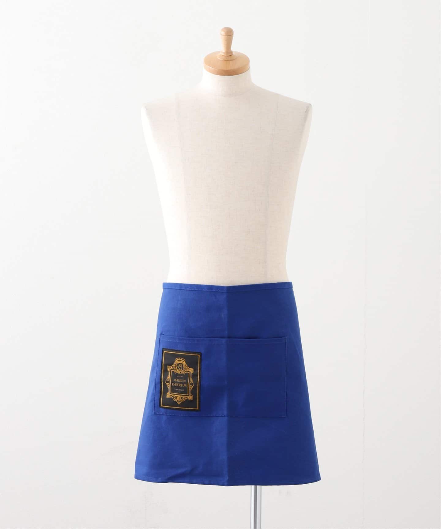 417 EDIFICE Maison Empereur / メゾン・エンペラー electric blue apron w/ coat of arms フォーワンセブン エディフィス ファッション雑貨 その他のファッション雑貨 ブルー【送料無料】