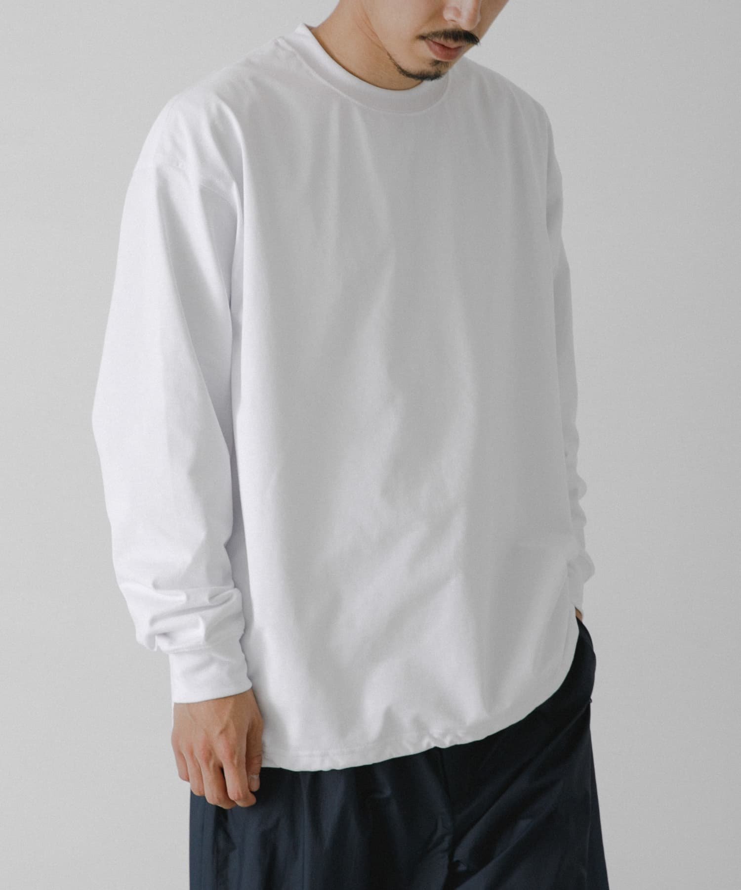 URBAN RESEARCH BUYERS SELECT DAIWA PIER39 TECH DRAWSTRING LONG-SLEEVE T-SHIRTS ユーアールビーエス トップス カットソー Tシャツ ホワイト ネイビー ブラック【送料無料】