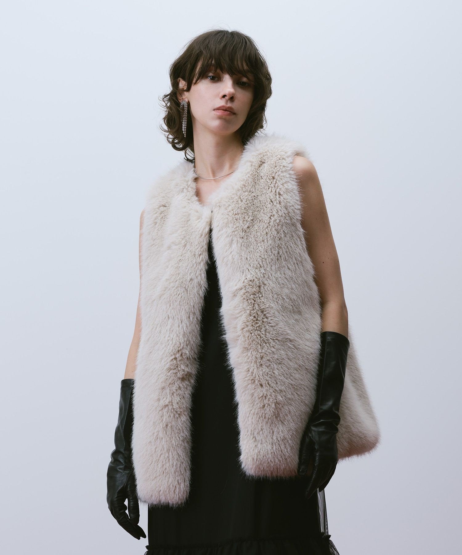 【SALE／50%OFF】allureville フェイクフォックスジレ アルアバイル ジャケット・アウター その他のジャケット・アウター グレー ベージュ ブラウン【送料無料】