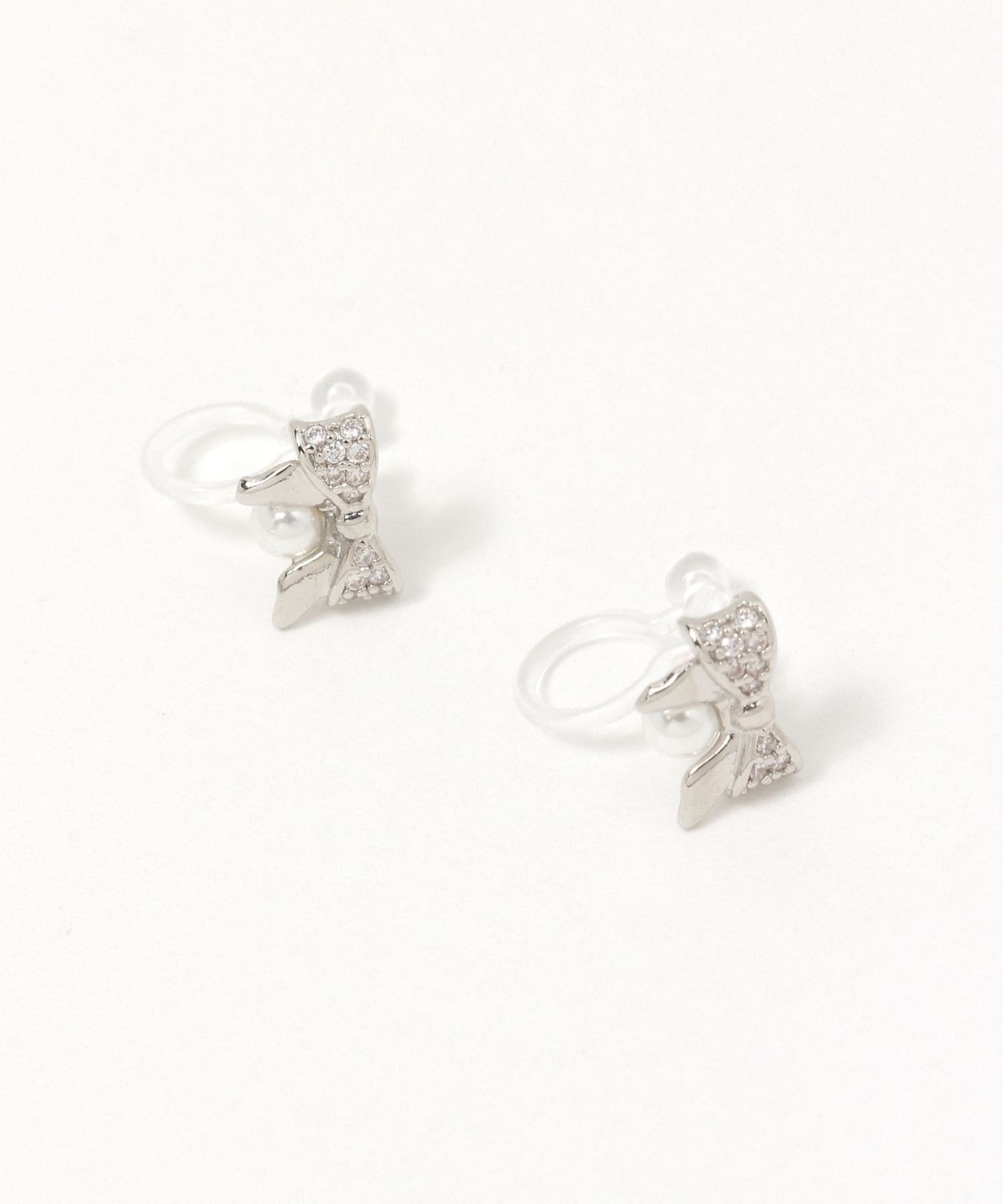 LAKOLE マルチビジューリボンノンホールピアス ラコレ アクセサリー・腕時計 イヤリング・イヤーカフ ゴールド シルバー